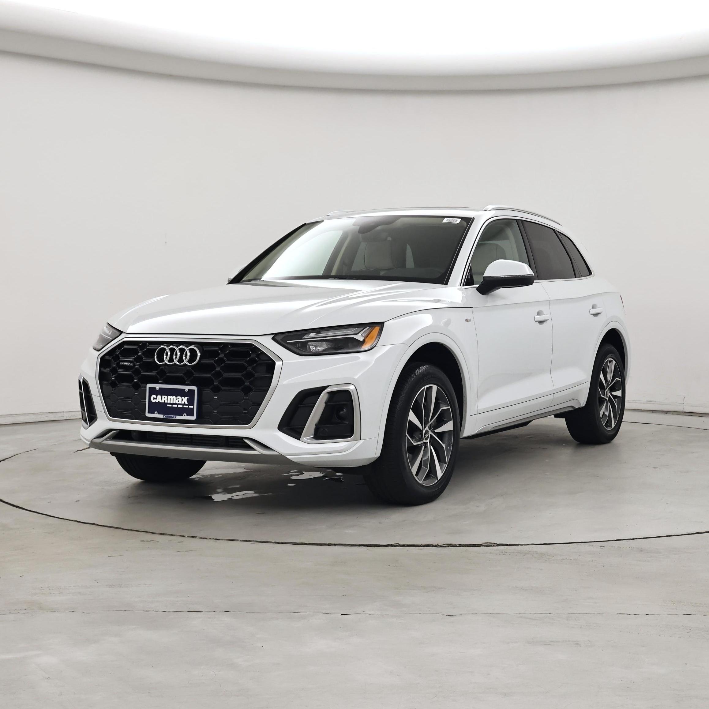 Thumbnail: 2023 Audi Q5 - 4