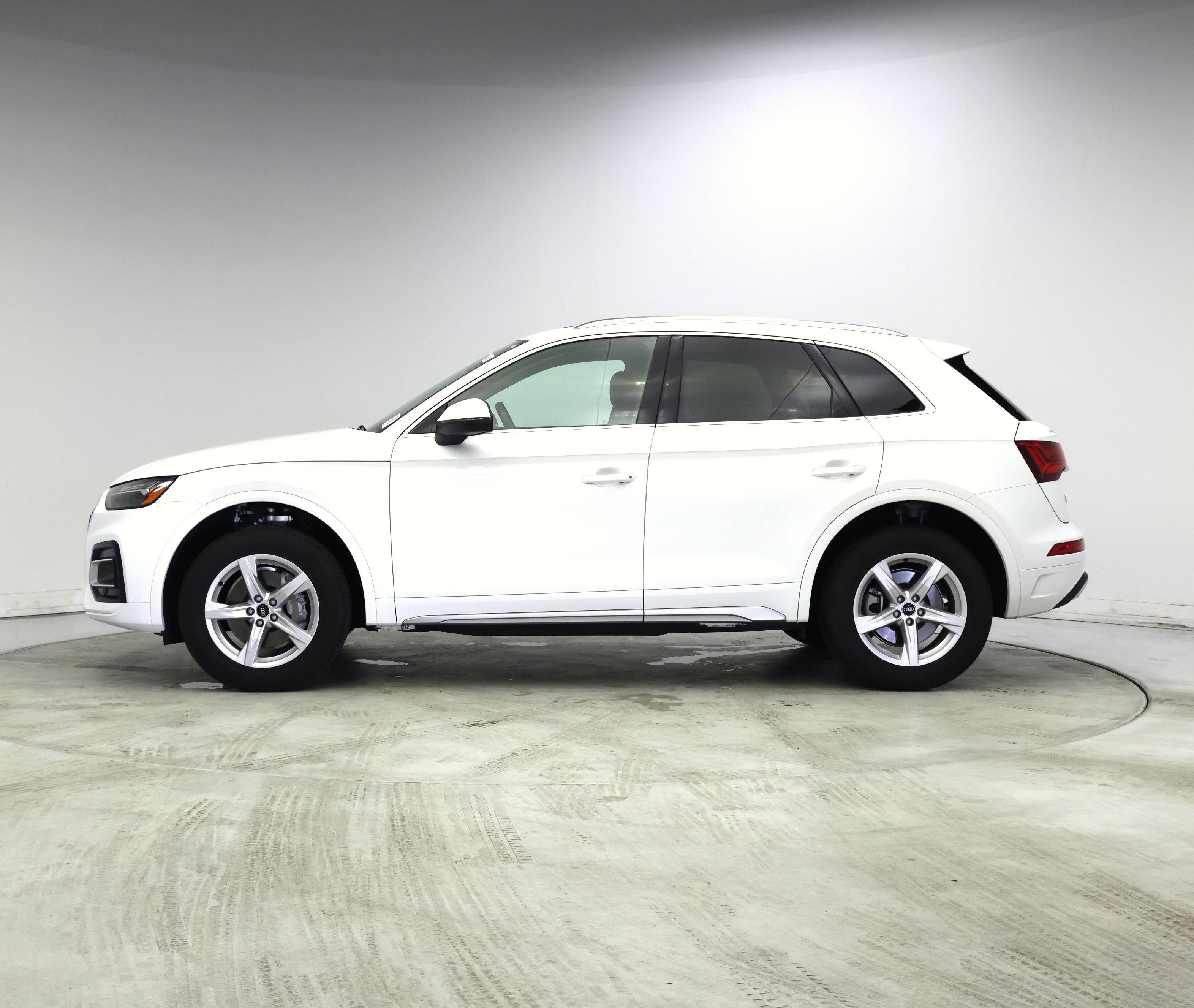 Thumbnail: 2023 Audi Q5 - 3