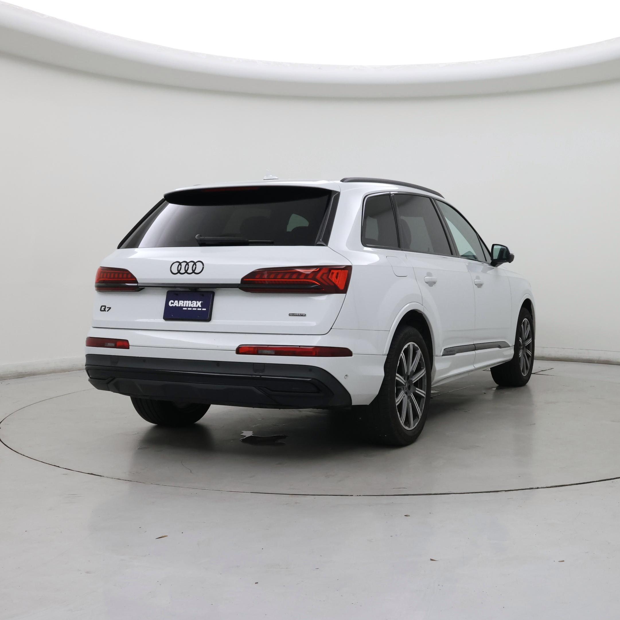 Thumbnail: 2023 Audi Q7 - 8