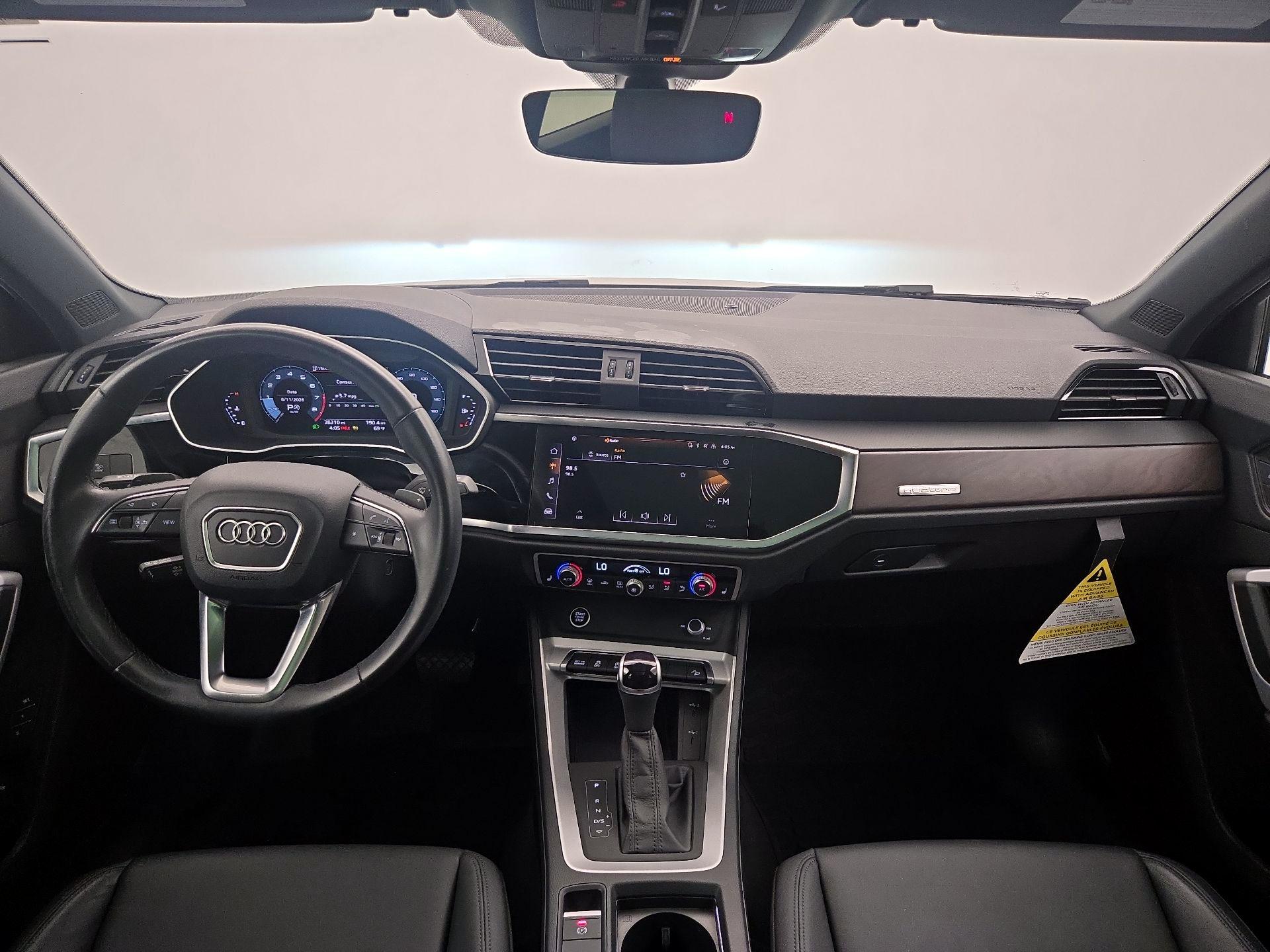 Thumbnail: 2023 Audi Q3 - 9