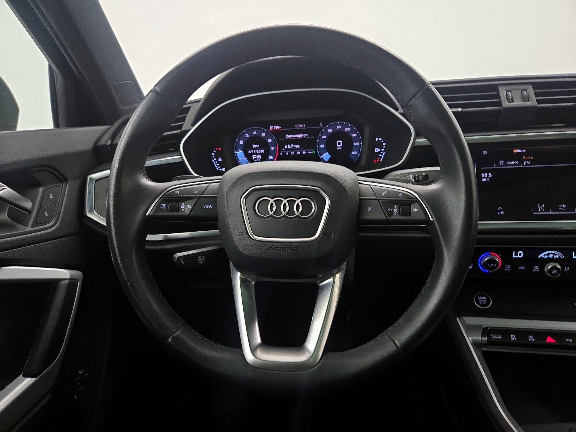 Thumbnail: 2023 Audi Q3 - 10