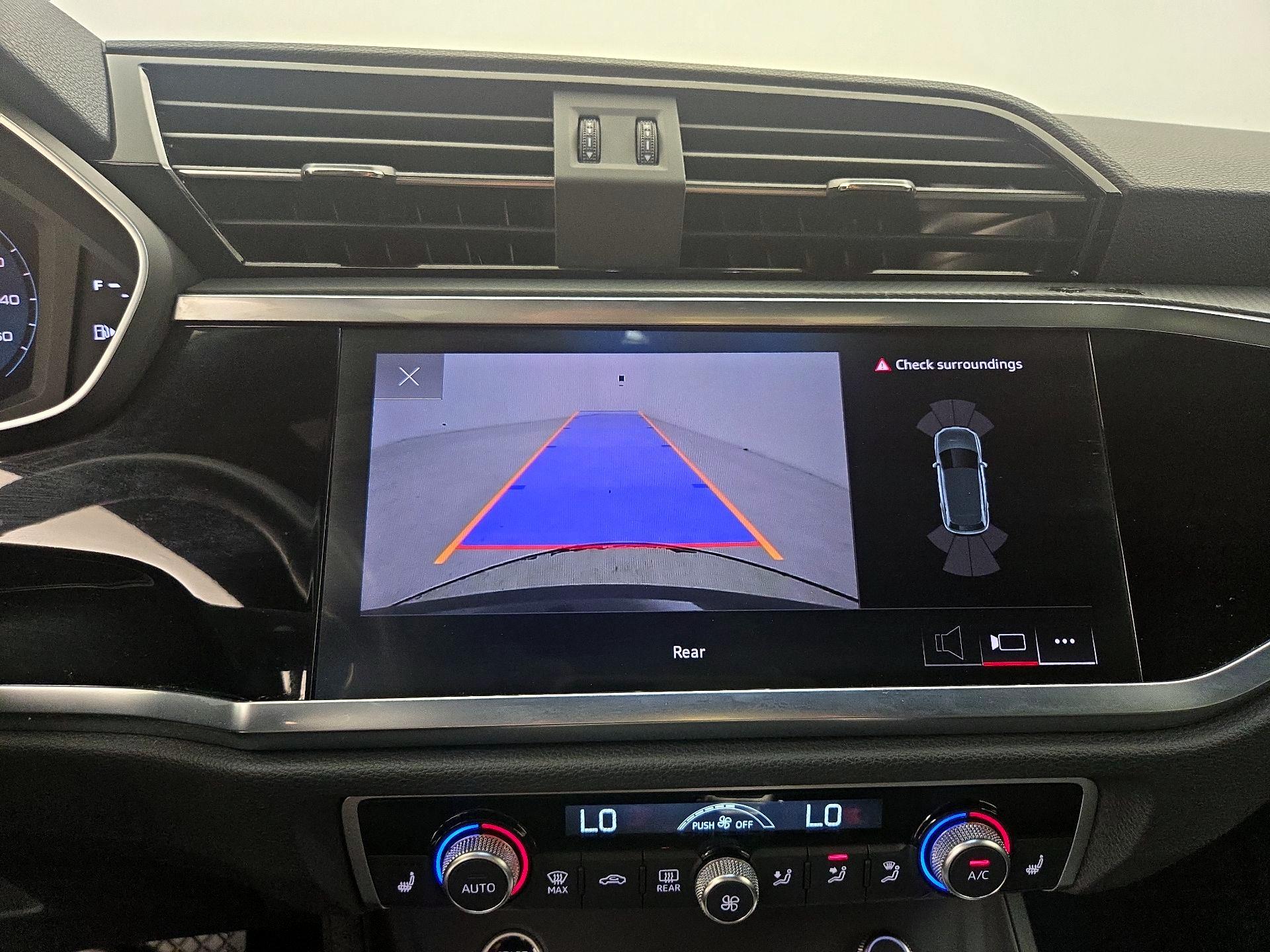 Thumbnail: 2023 Audi Q3 - 14