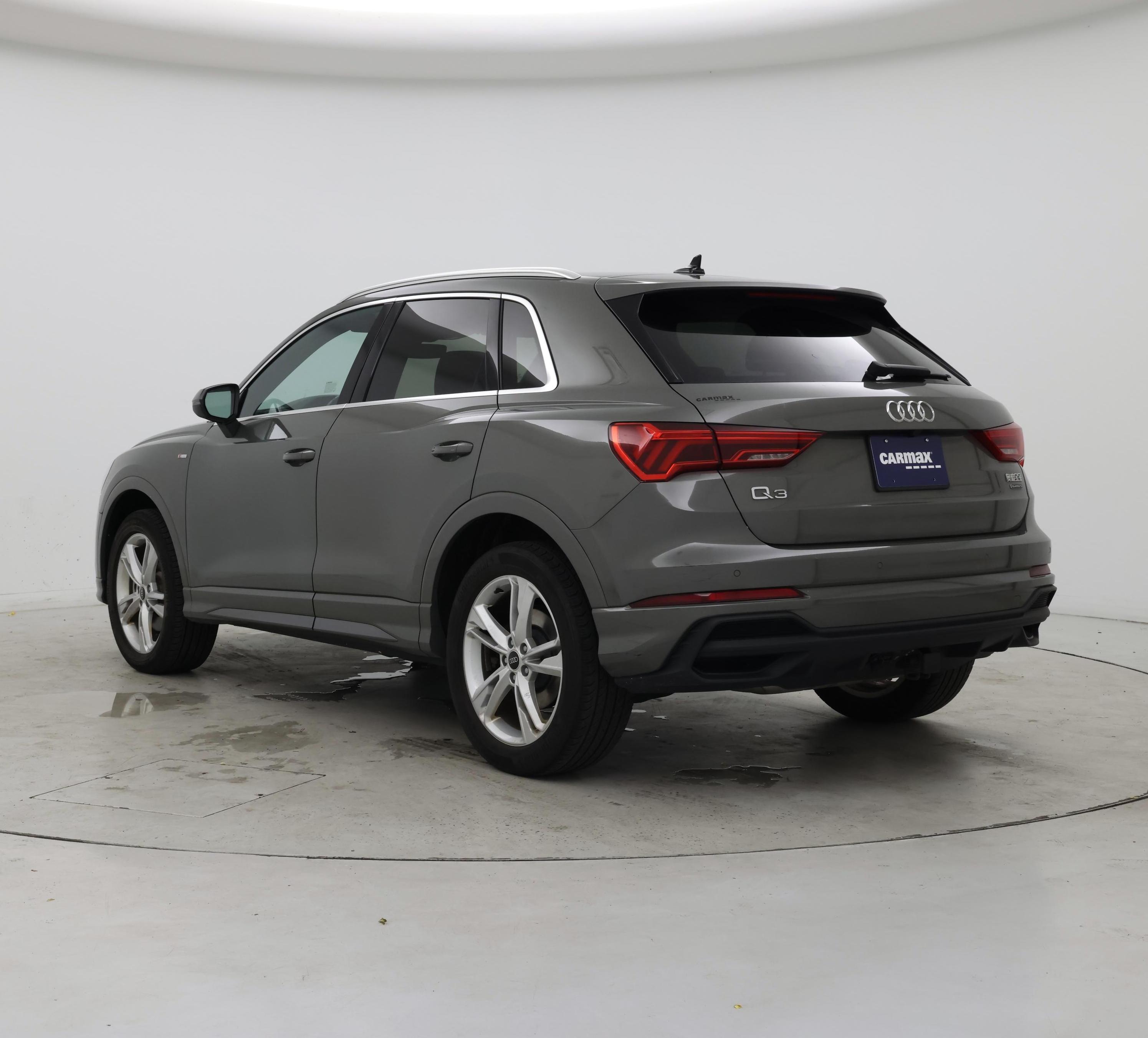 Thumbnail: 2023 Audi Q3 - 2
