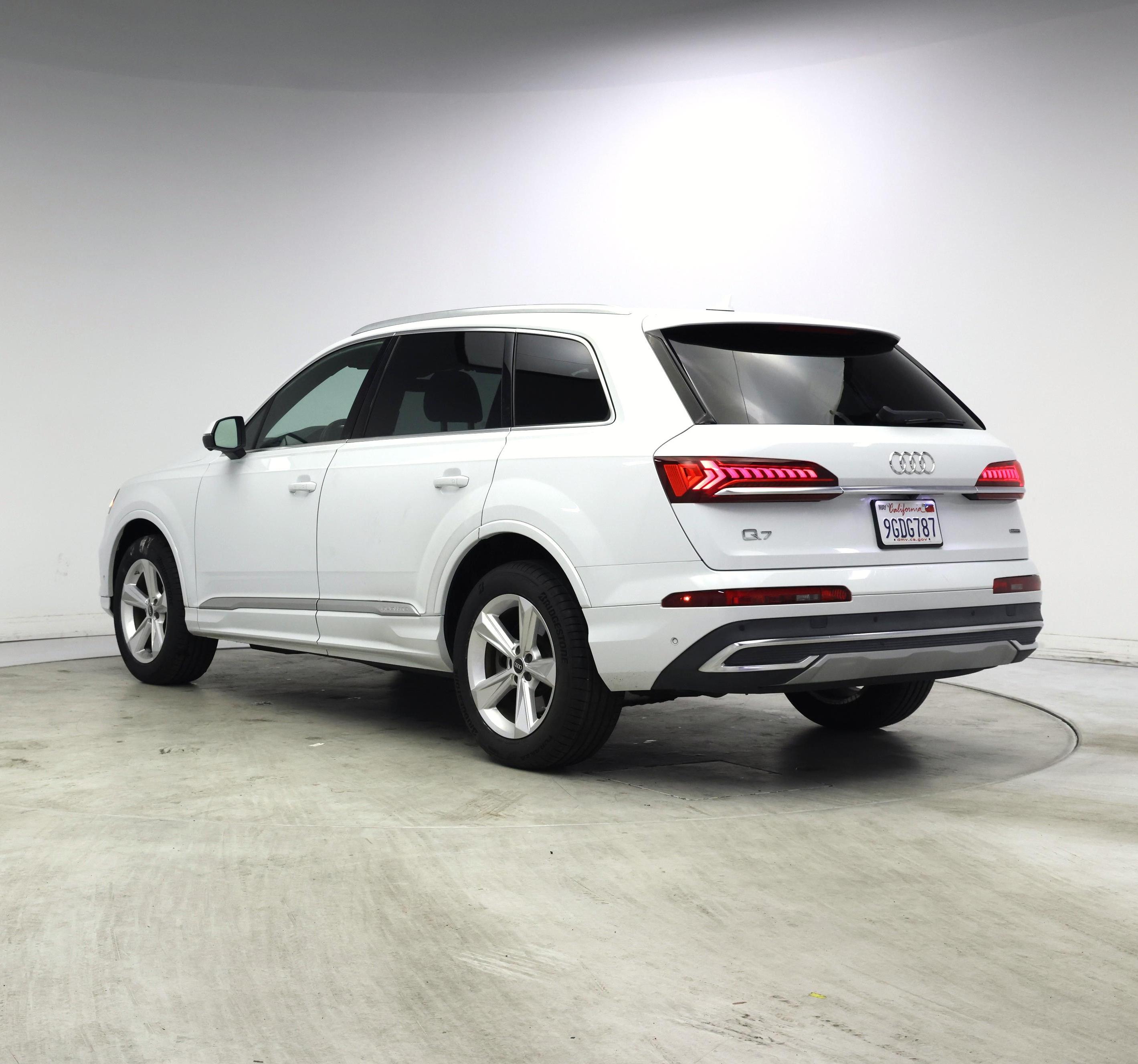Thumbnail: 2023 Audi Q7 - 2