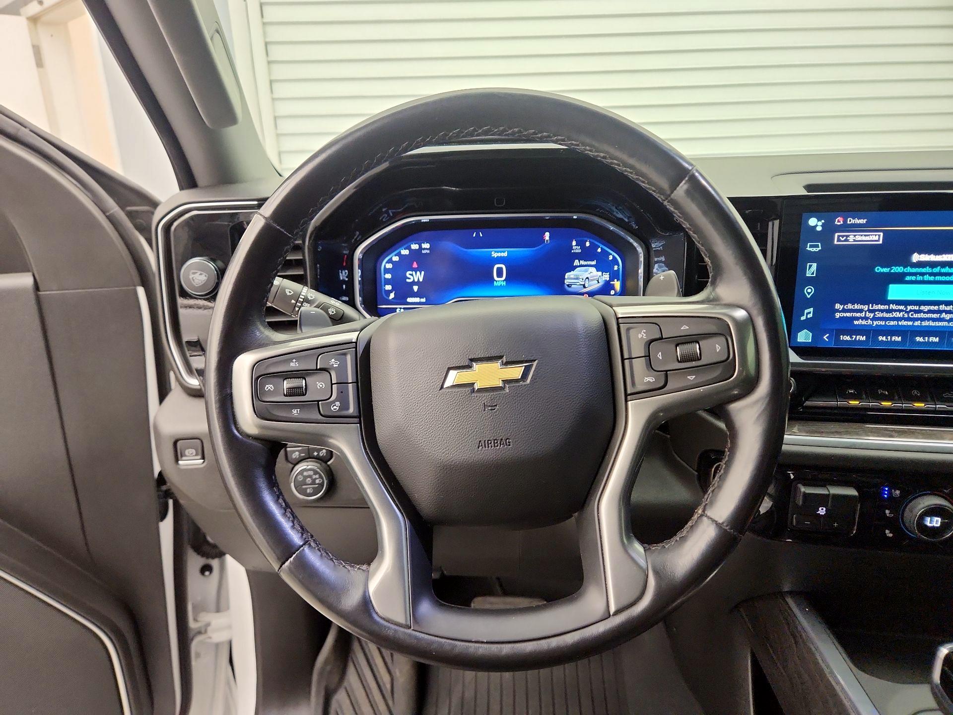 Thumbnail: 2022 Chevrolet Silverado 1500 - 10