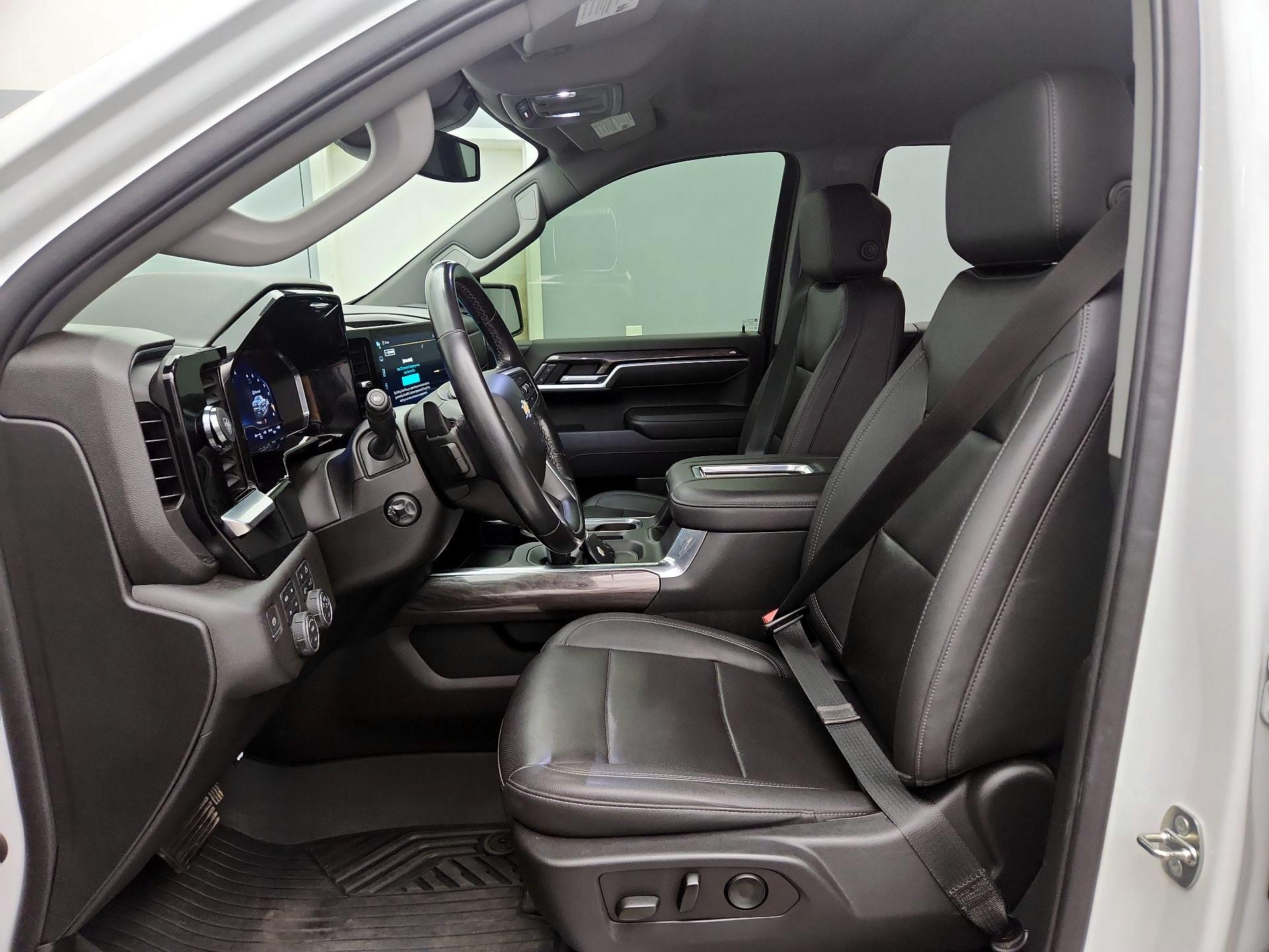 Thumbnail: 2022 Chevrolet Silverado 1500 - 11