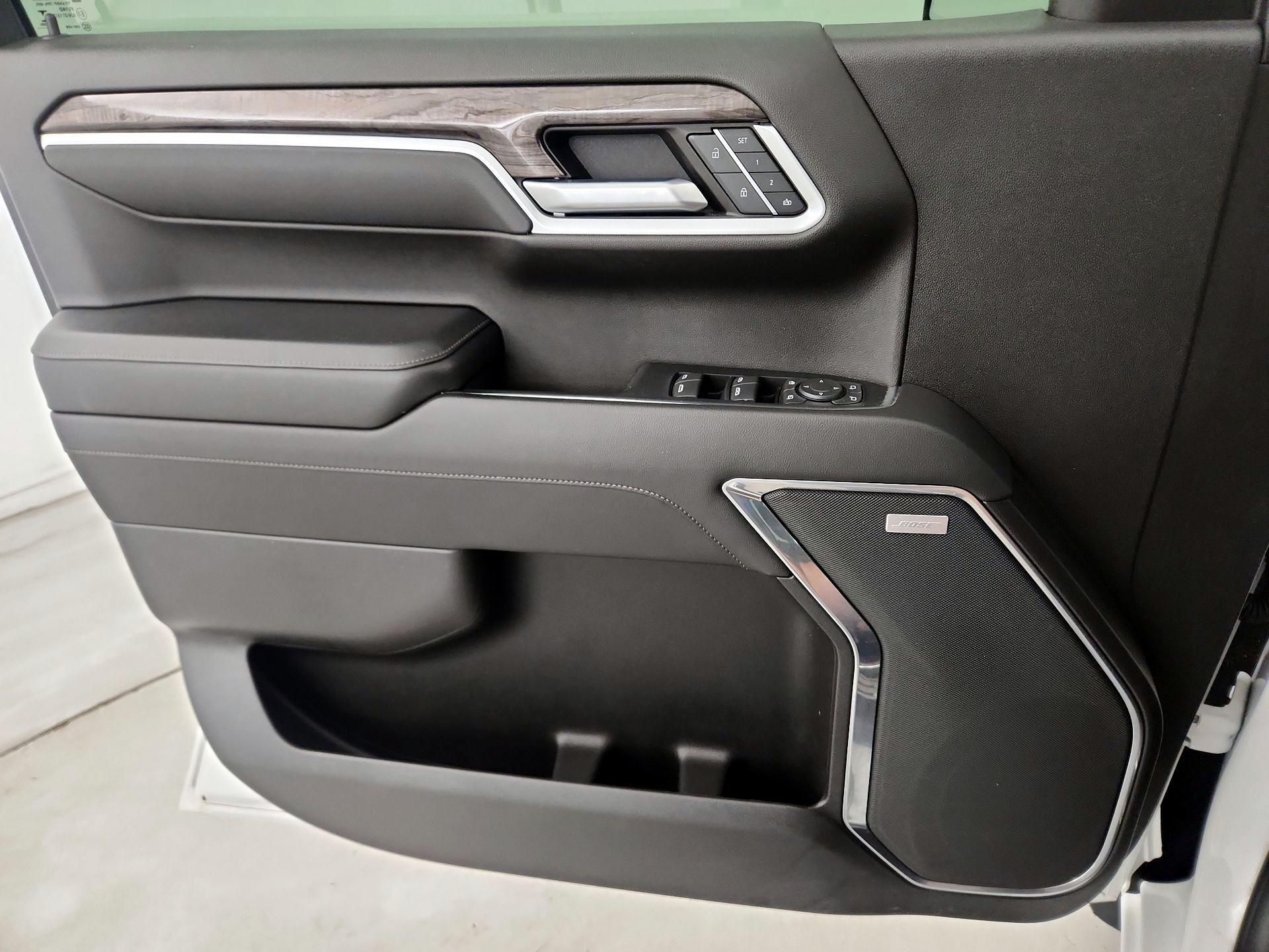 Thumbnail: 2022 Chevrolet Silverado 1500 - 12