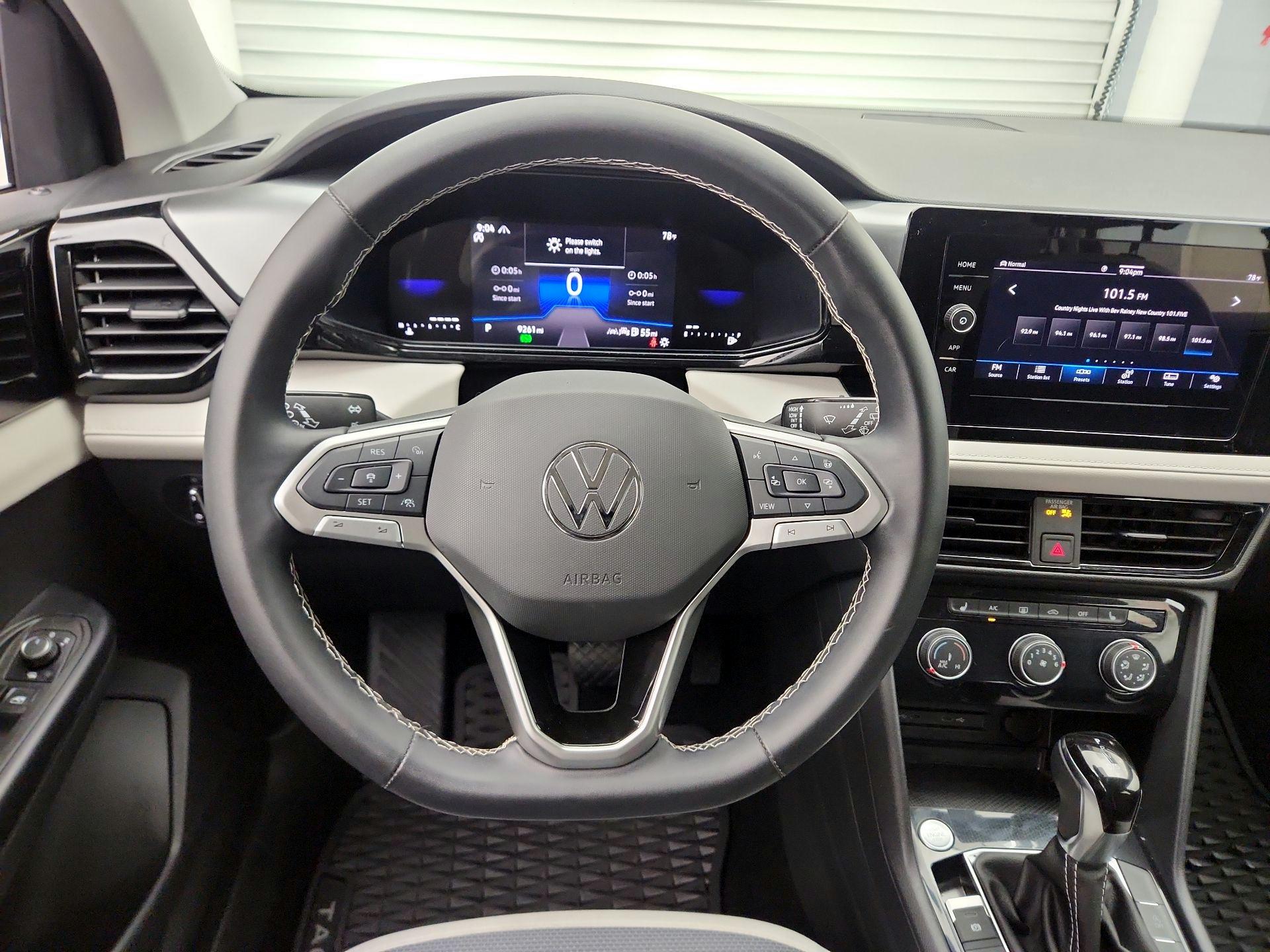 Thumbnail: 2025 Volkswagen Taos - 10