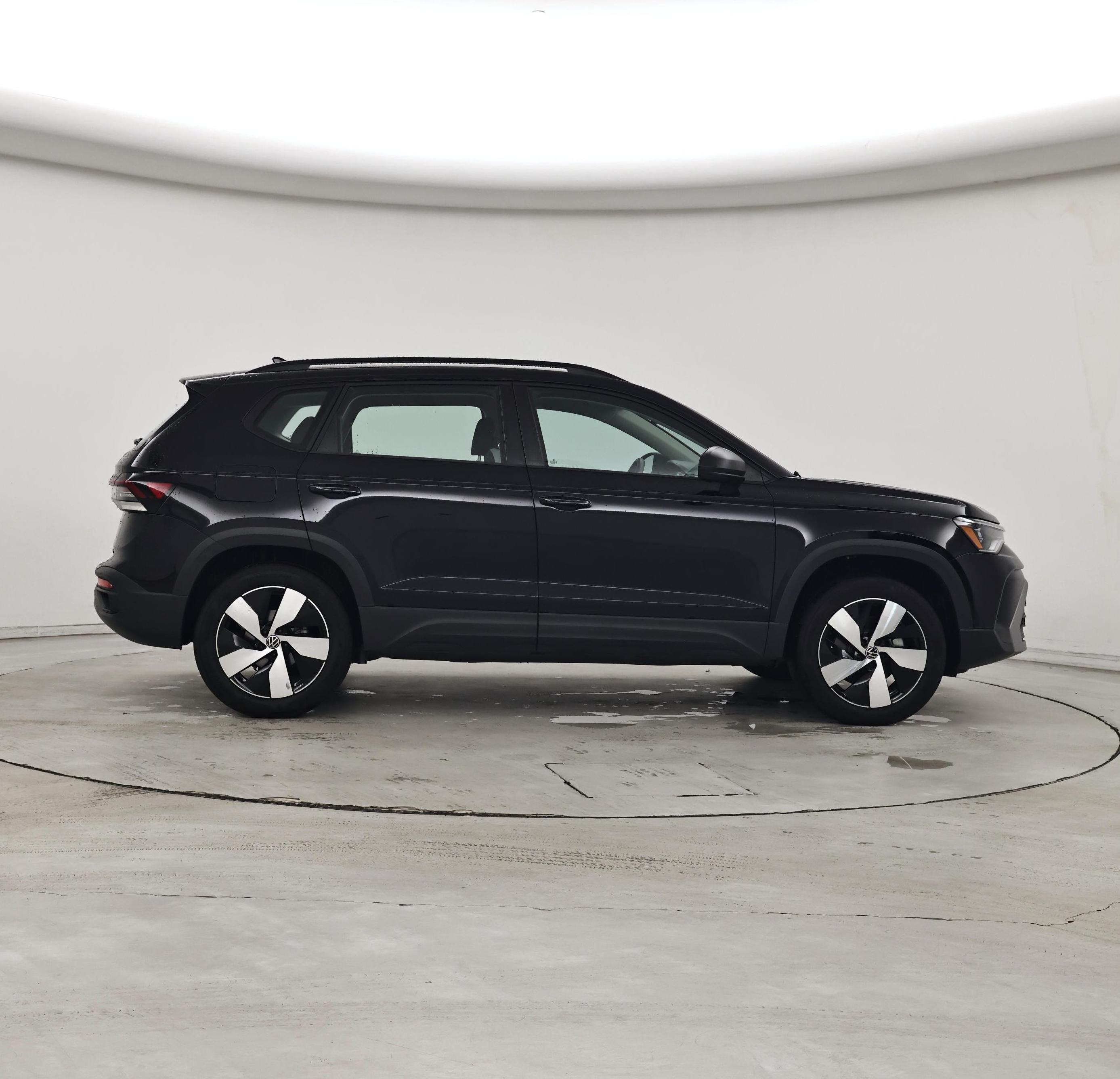 Thumbnail: 2025 Volkswagen Taos - 7