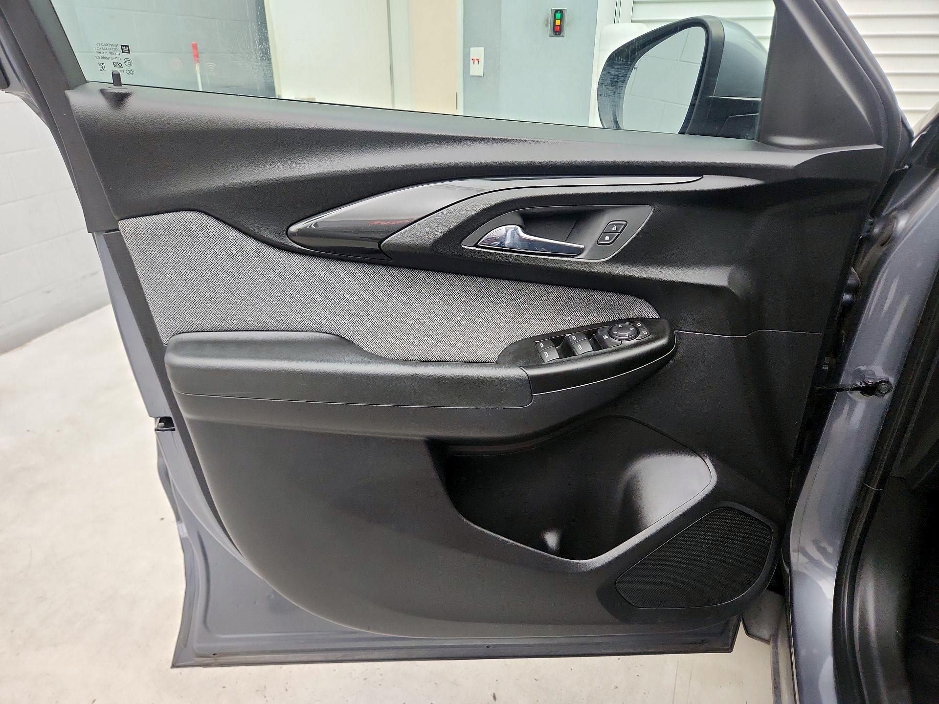 Thumbnail: 2022 Chevrolet TrailBlazer - 12