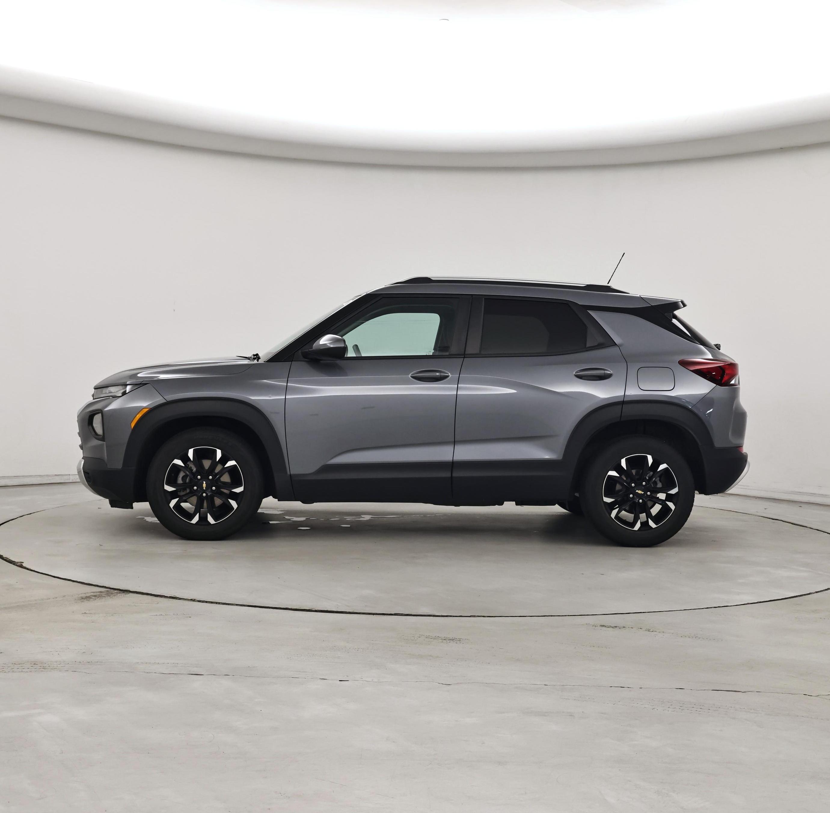 Thumbnail: 2022 Chevrolet TrailBlazer - 3