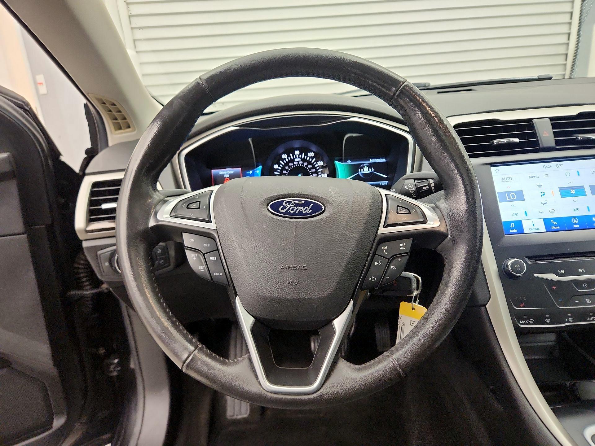 Thumbnail: 2014 Ford Fusion - 10
