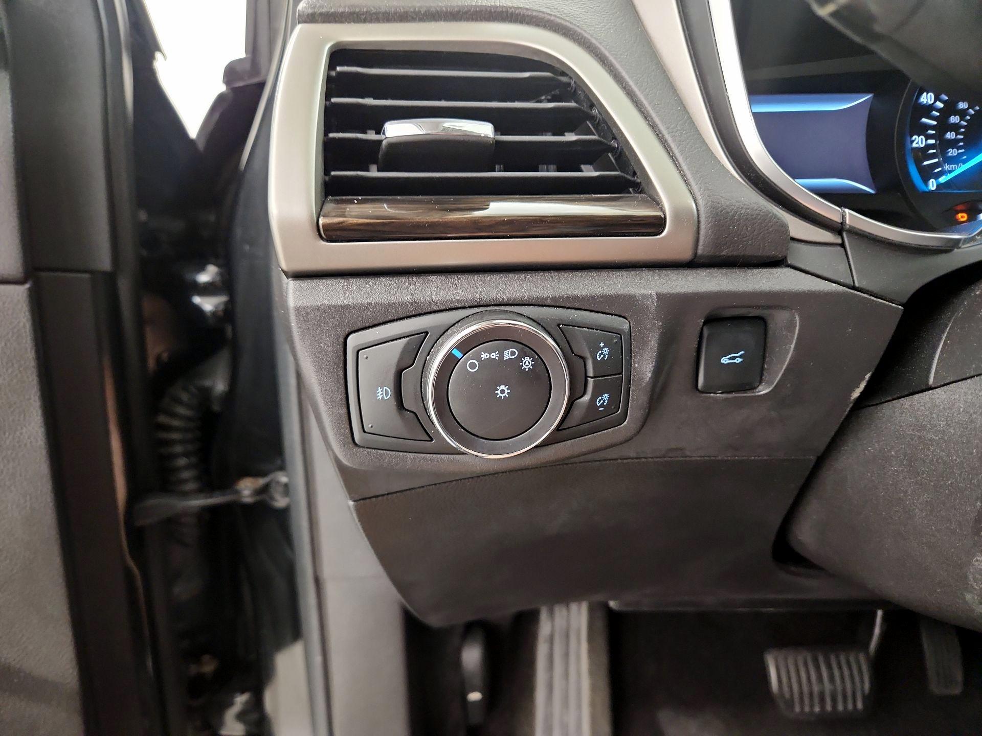 Thumbnail: 2014 Ford Fusion - 13