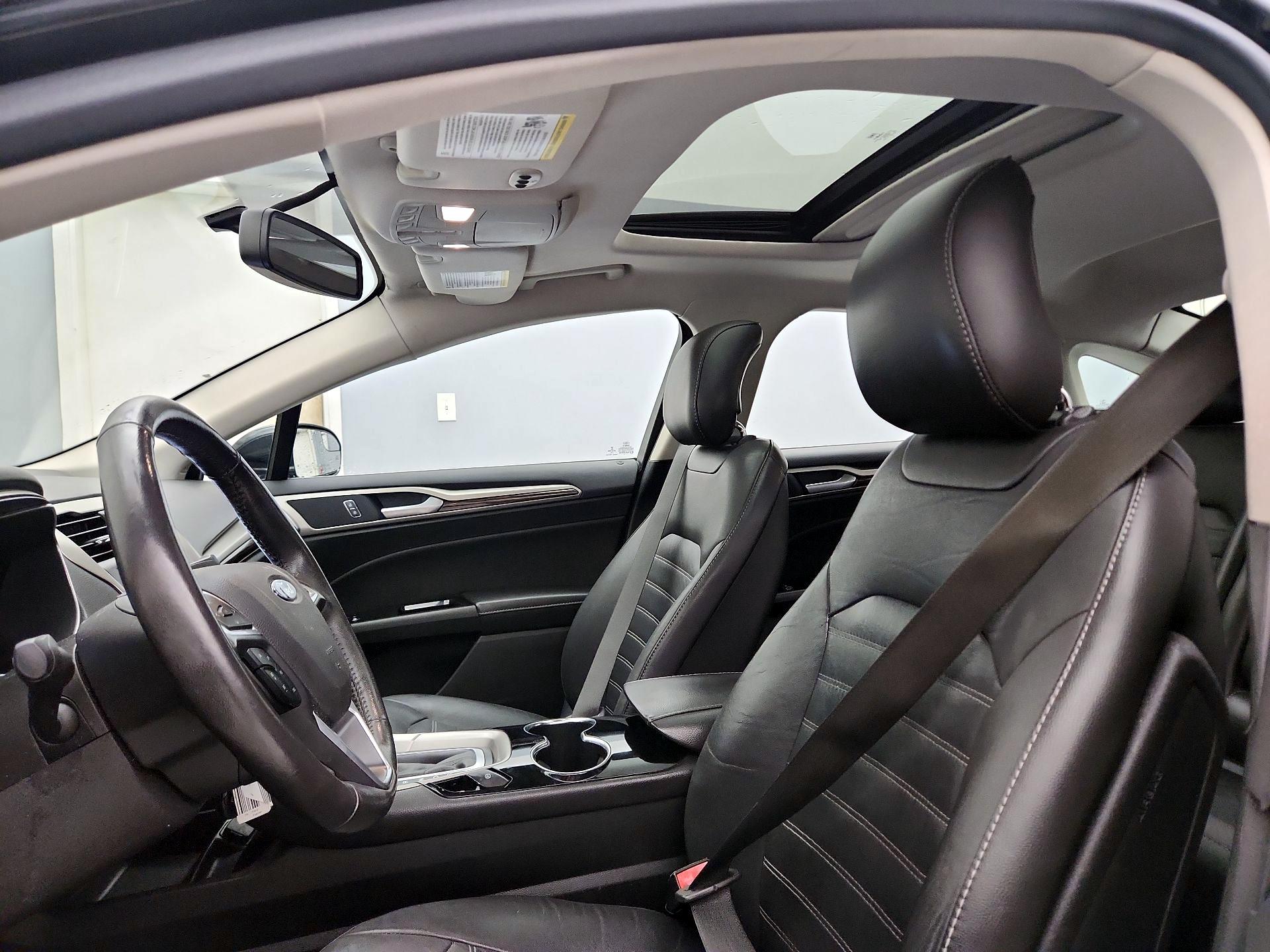 Thumbnail: 2014 Ford Fusion - 19