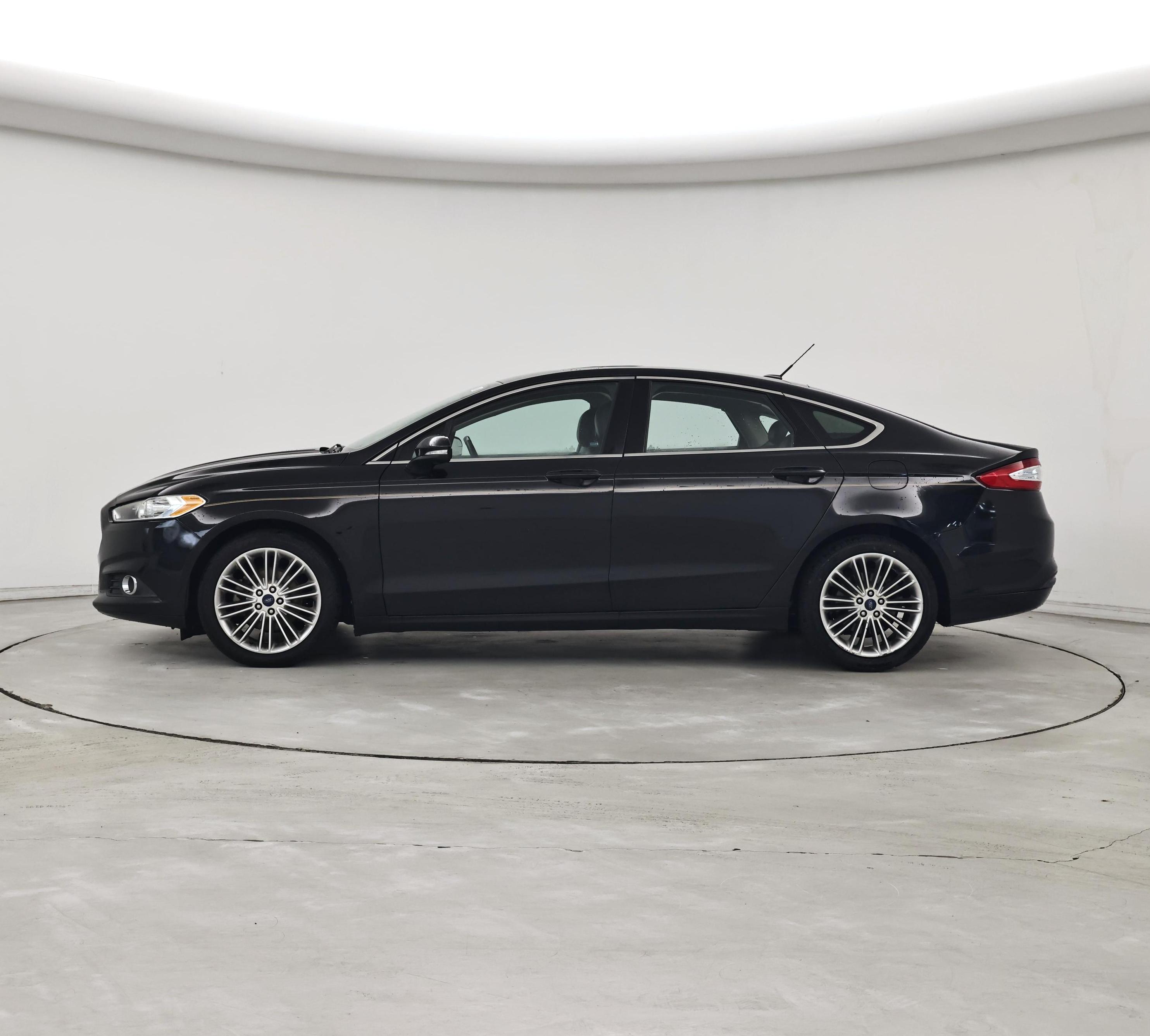 Thumbnail: 2014 Ford Fusion - 3