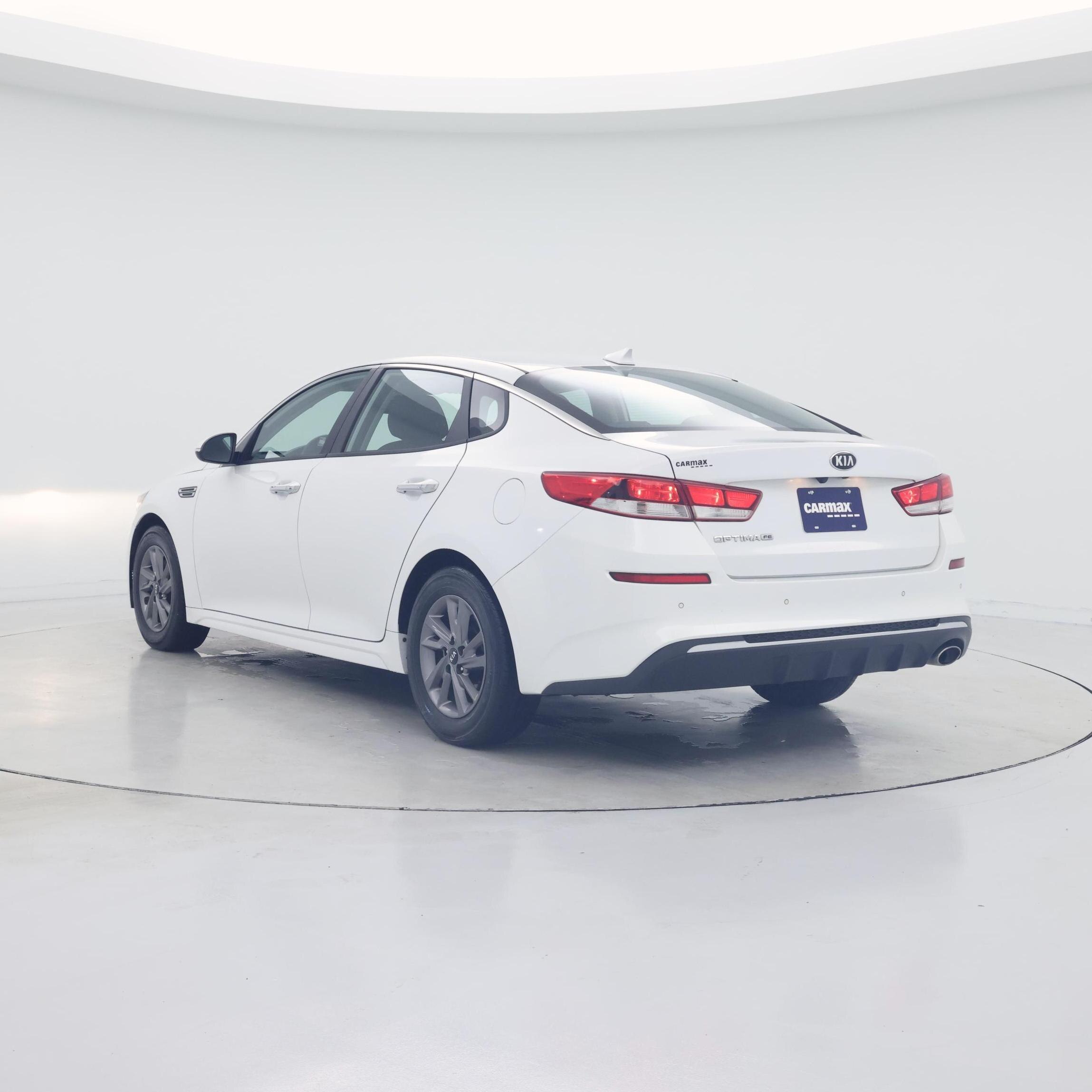 Thumbnail: 2020 Kia Optima - 2