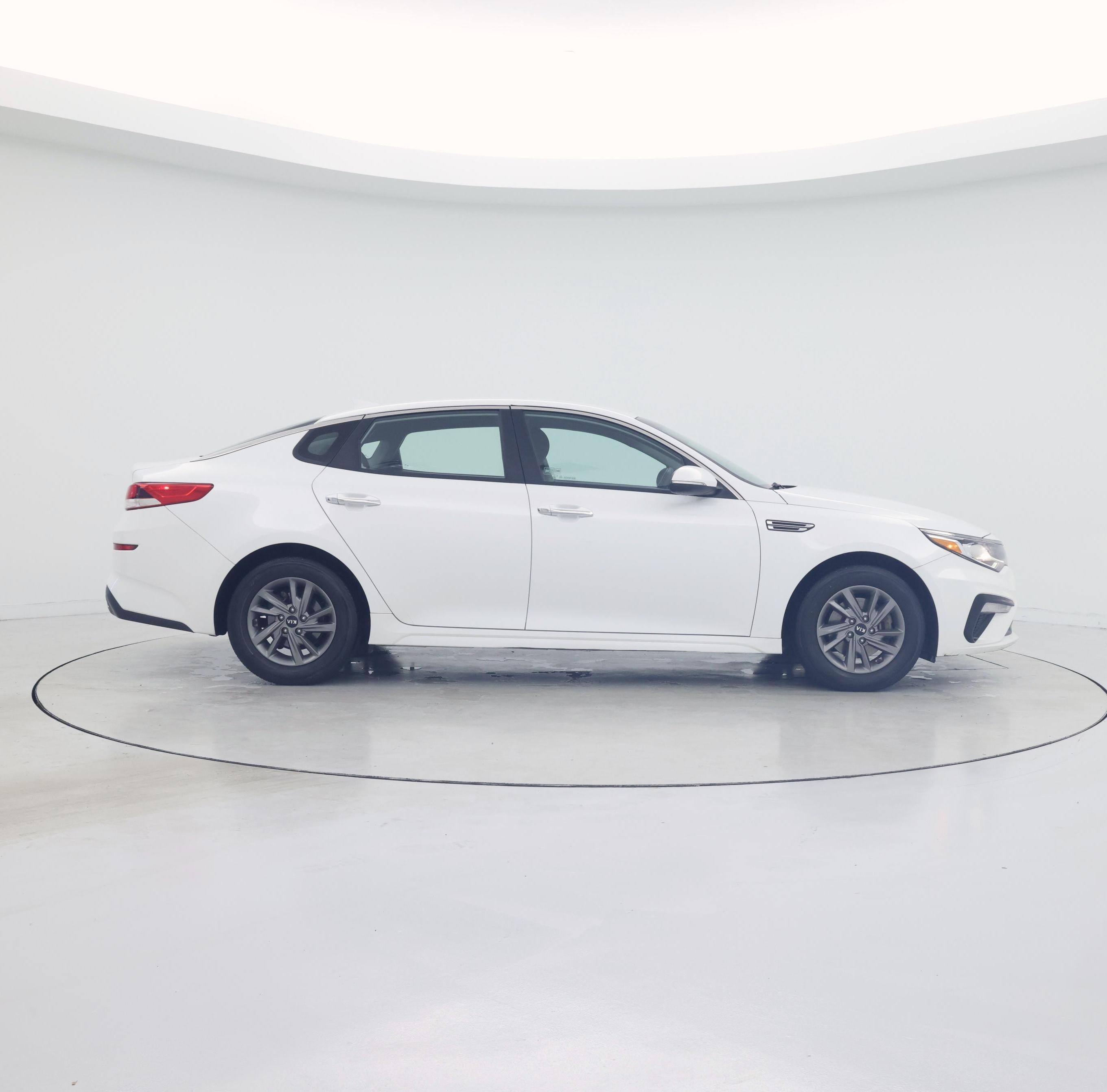 Thumbnail: 2020 Kia Optima - 7