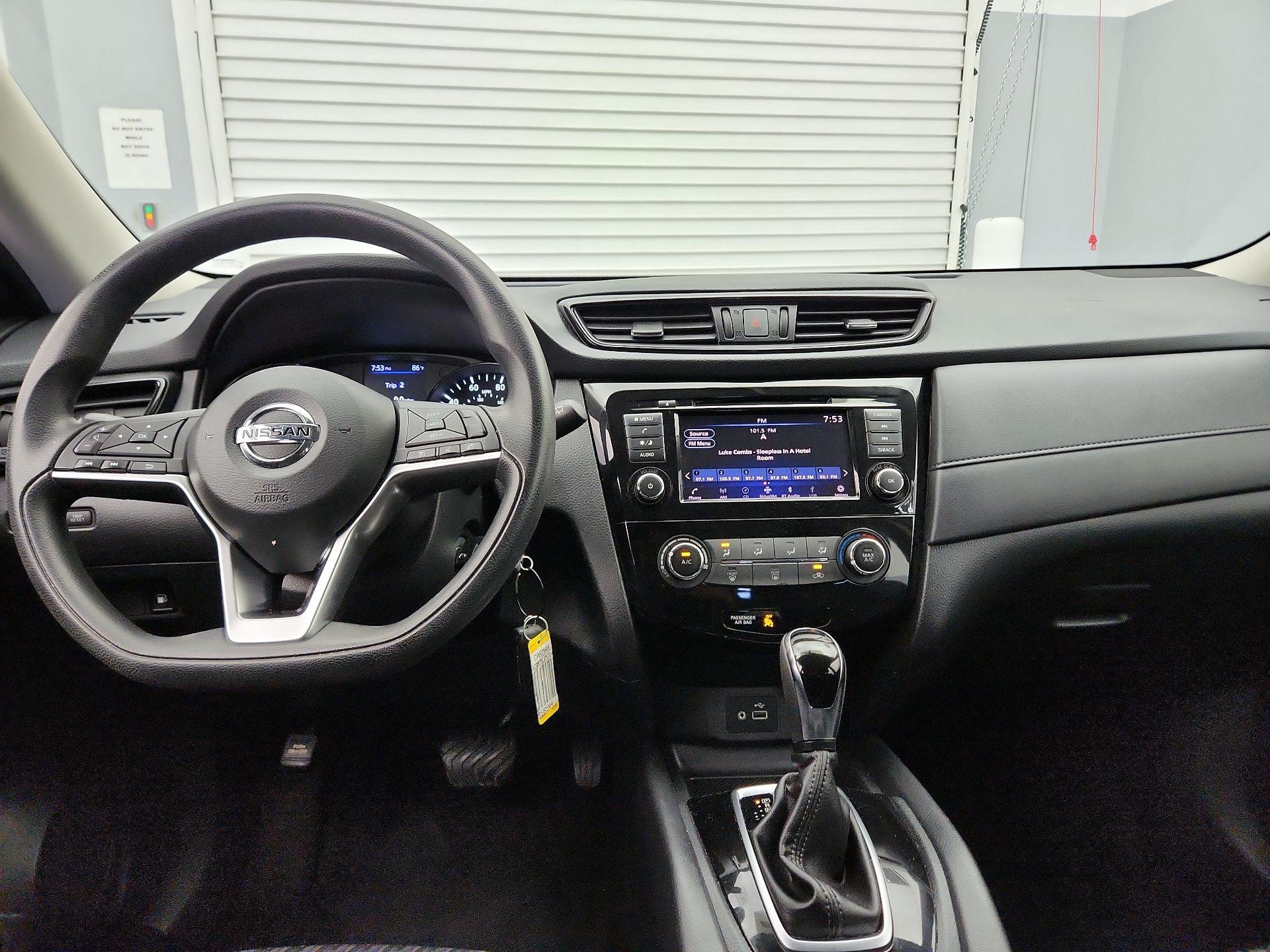 Thumbnail: 2018 Nissan Rogue - 9
