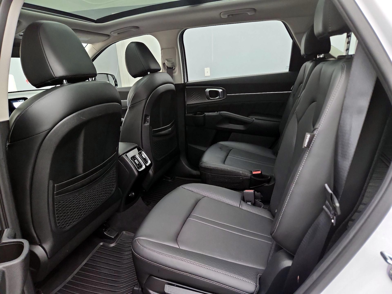 2025 Kia Sorento SX - Photo 22