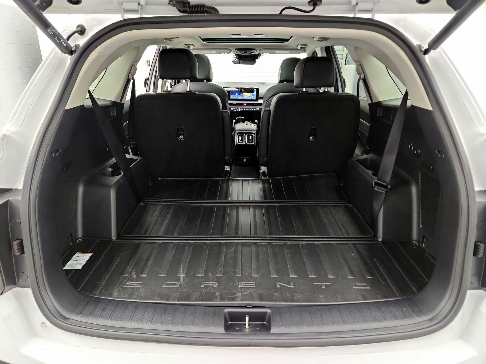 2025 Kia Sorento SX - Photo 23