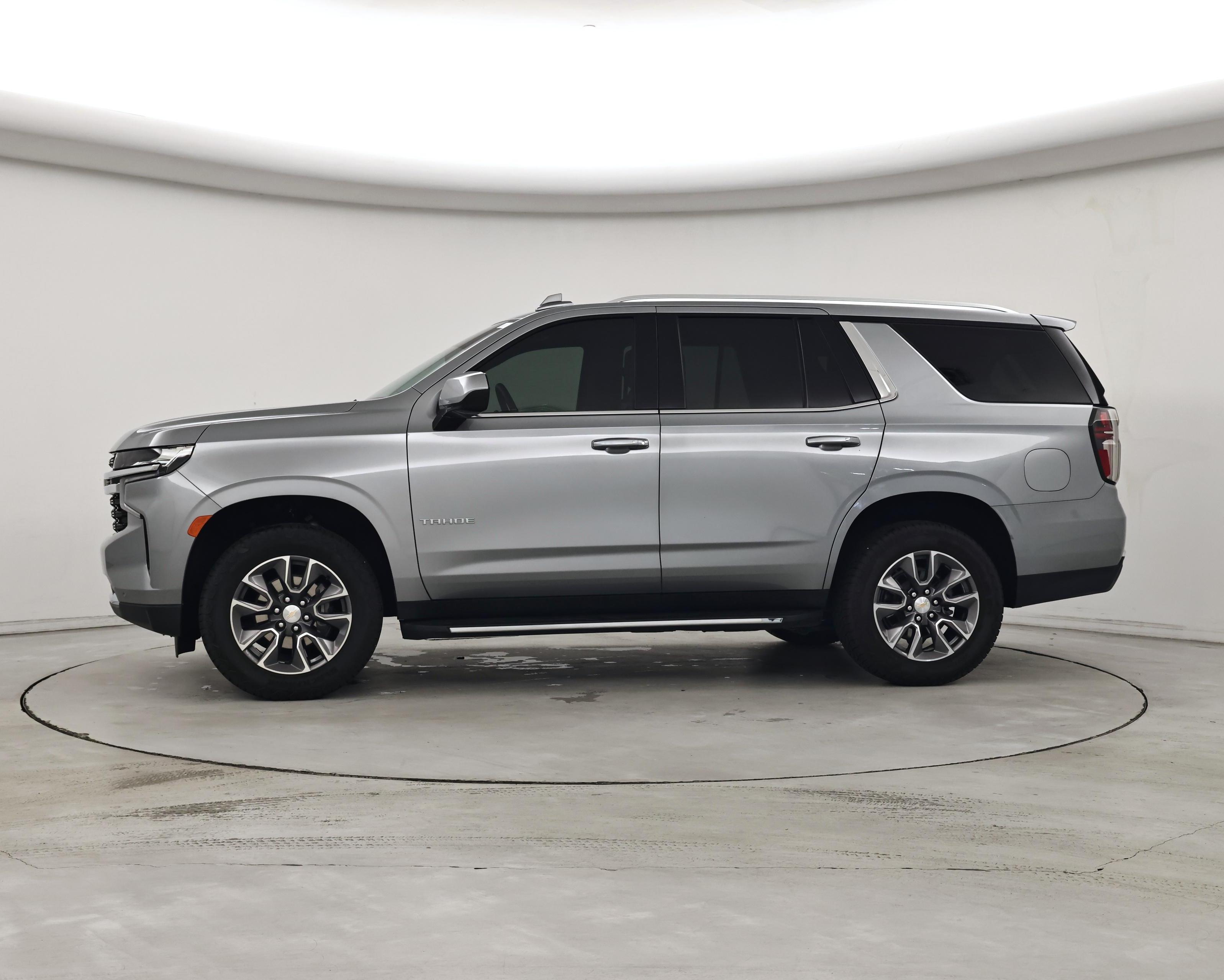 Thumbnail: 2024 Chevrolet Tahoe - 3