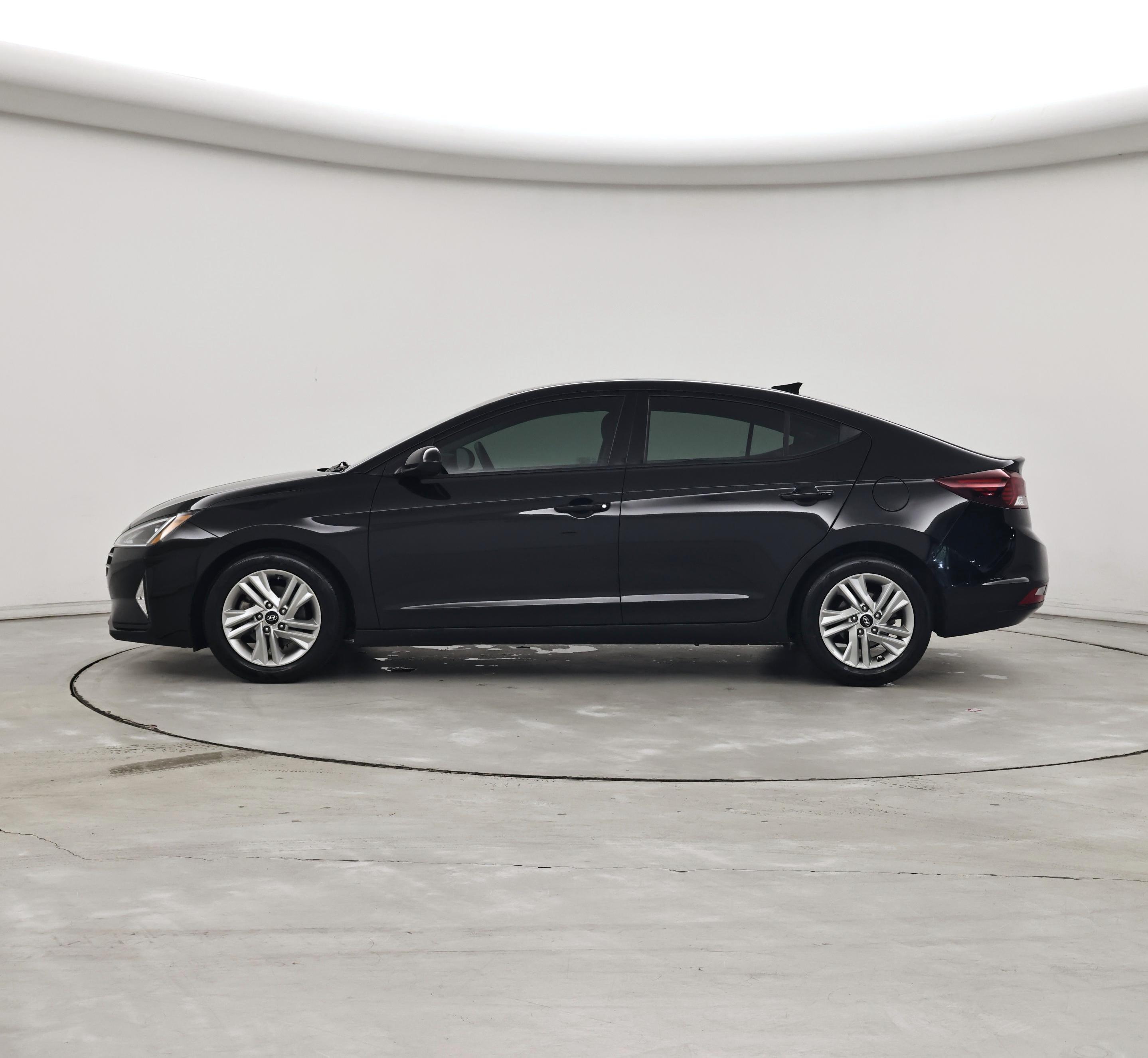 Thumbnail: 2020 Hyundai Elantra - 3