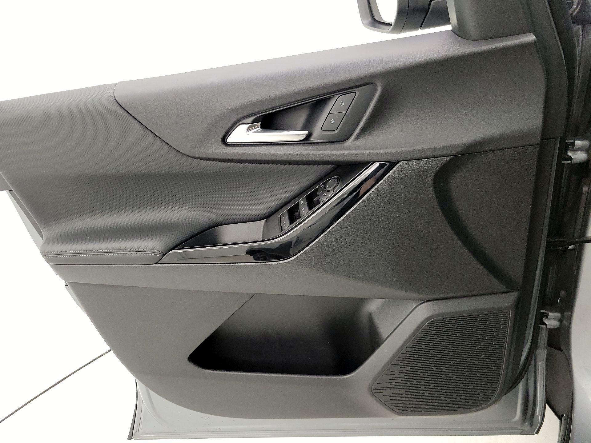 Thumbnail: 2025 Chevrolet Equinox - 12