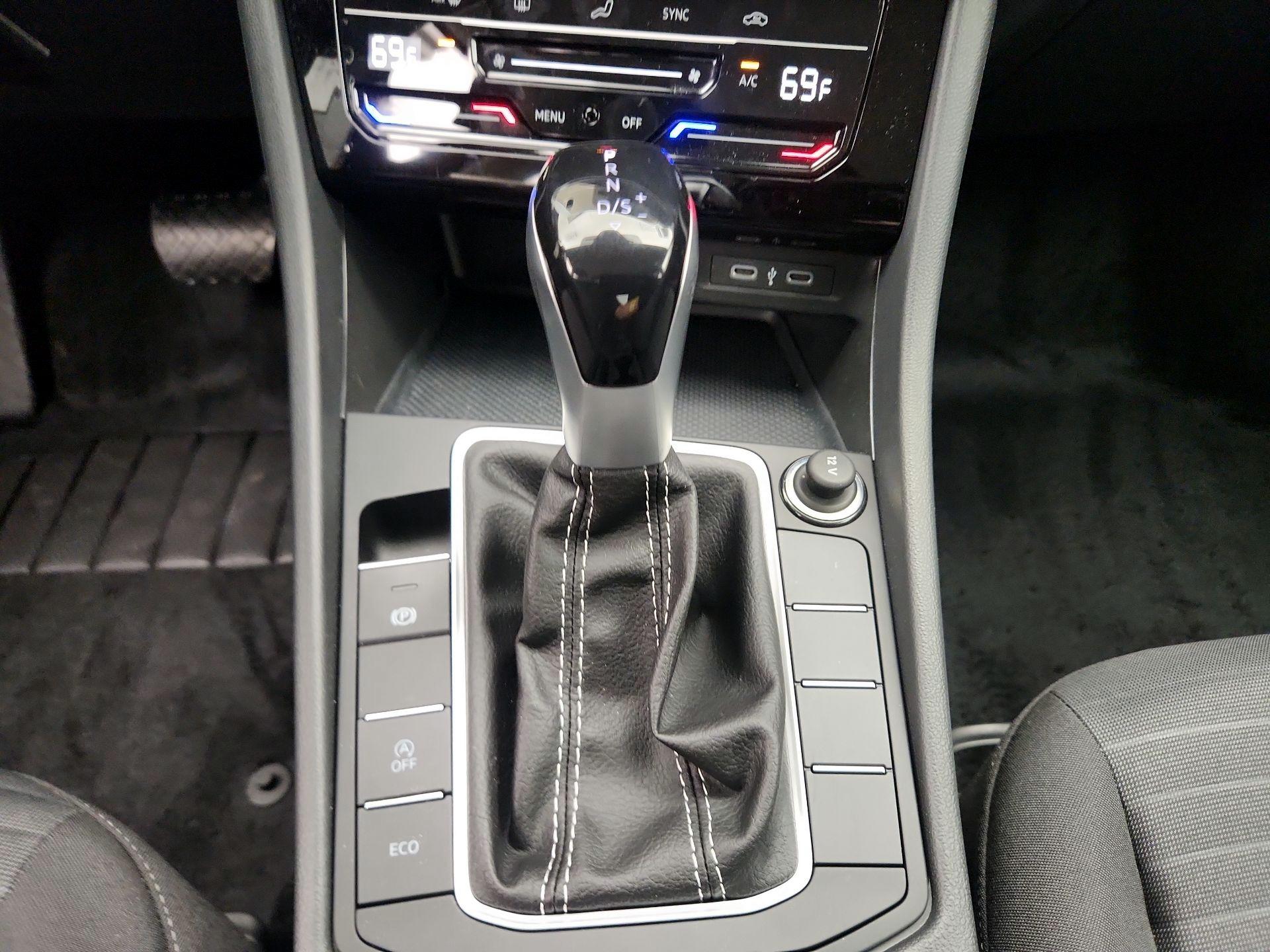Thumbnail: 2026 Volkswagen Jetta - 17