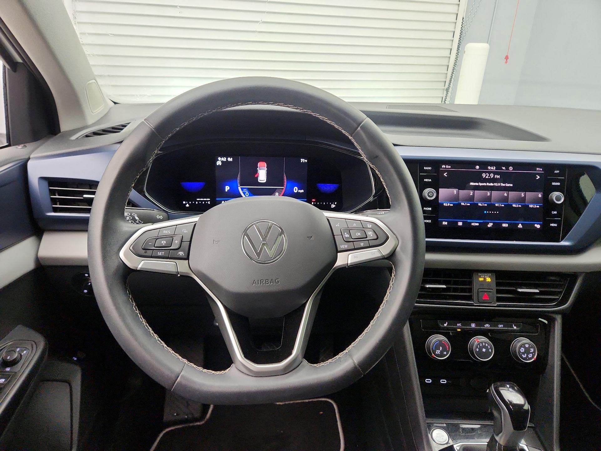 Thumbnail: 2023 Volkswagen Taos - 10