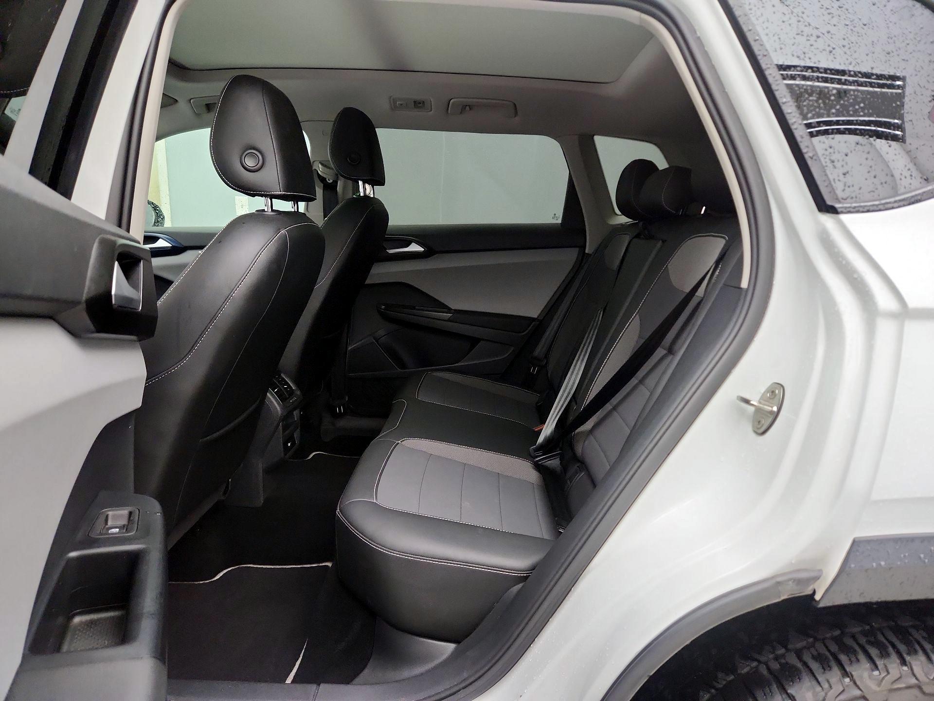 Thumbnail: 2023 Volkswagen Taos - 20