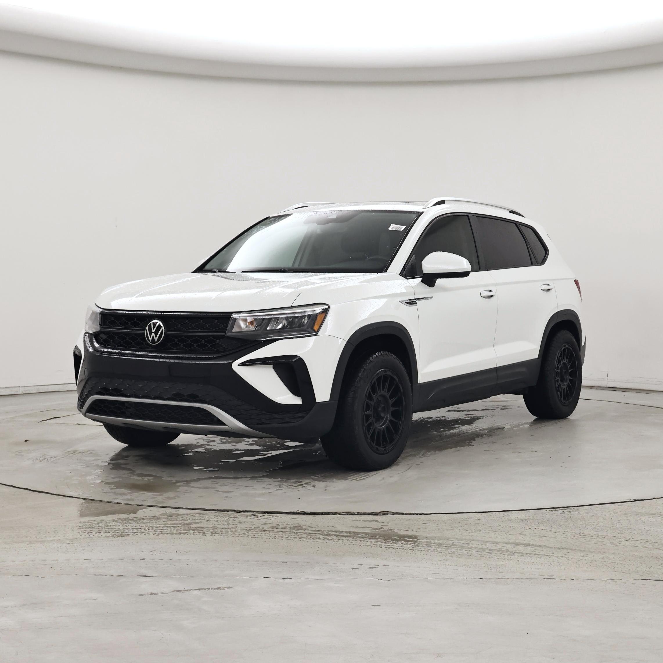 Thumbnail: 2023 Volkswagen Taos - 4