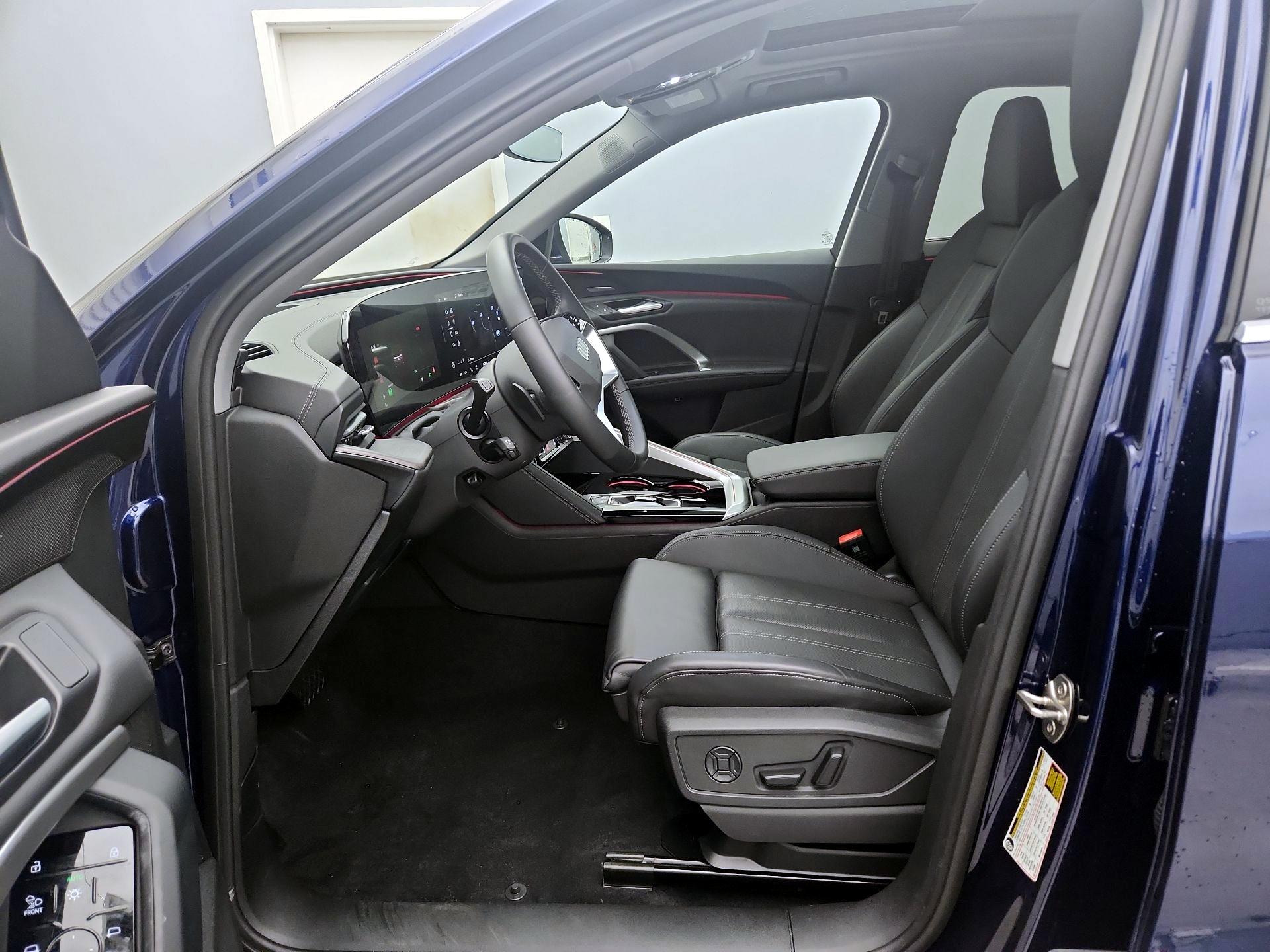 Thumbnail: 2025 Audi Q5 - 11