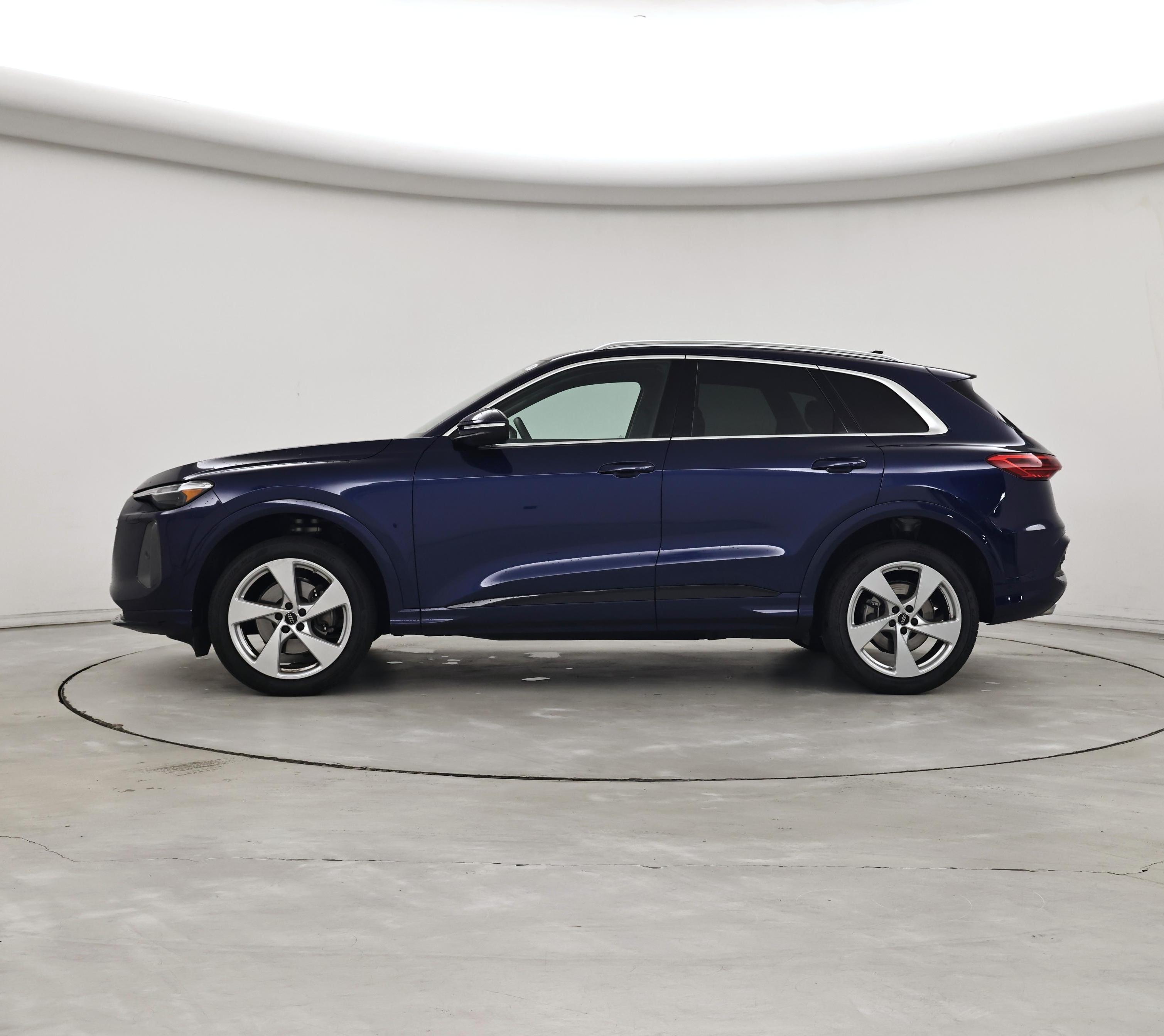 Thumbnail: 2025 Audi Q5 - 3
