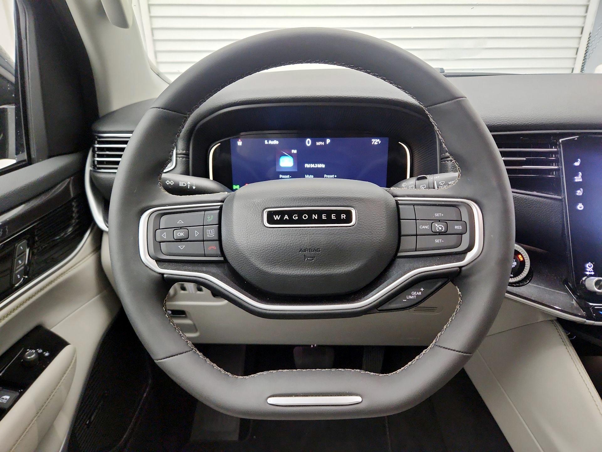 Thumbnail: 2024 Jeep Wagoneer - 10