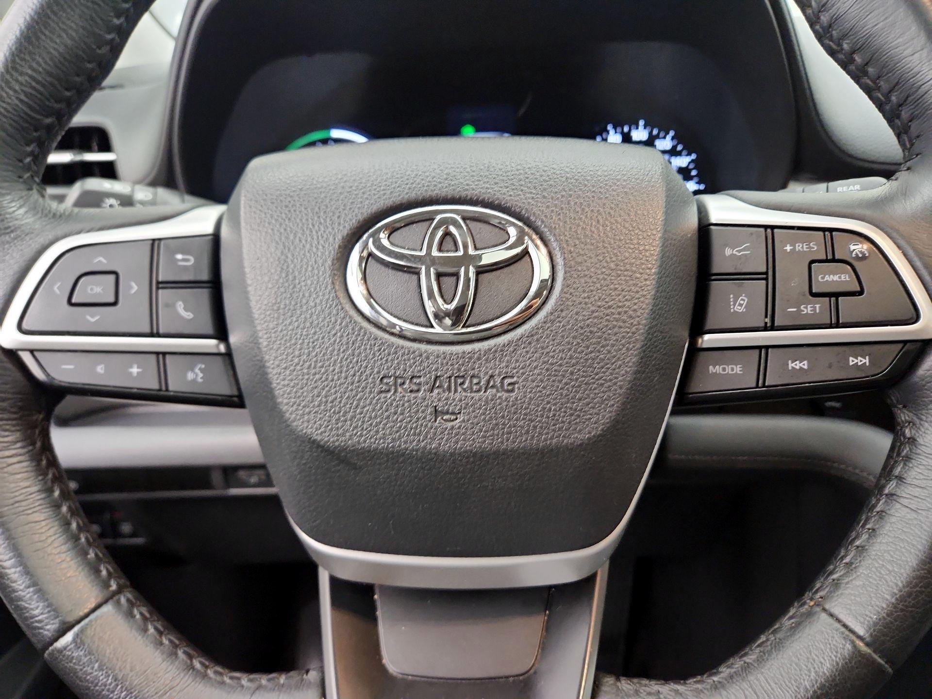 Thumbnail: 2024 Toyota Sienna - 10