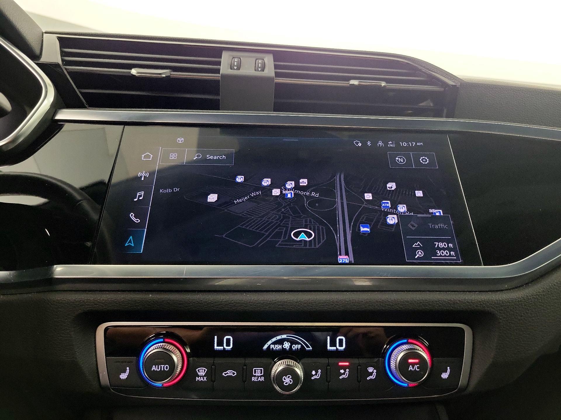 Thumbnail: 2023 Audi Q3 - 12
