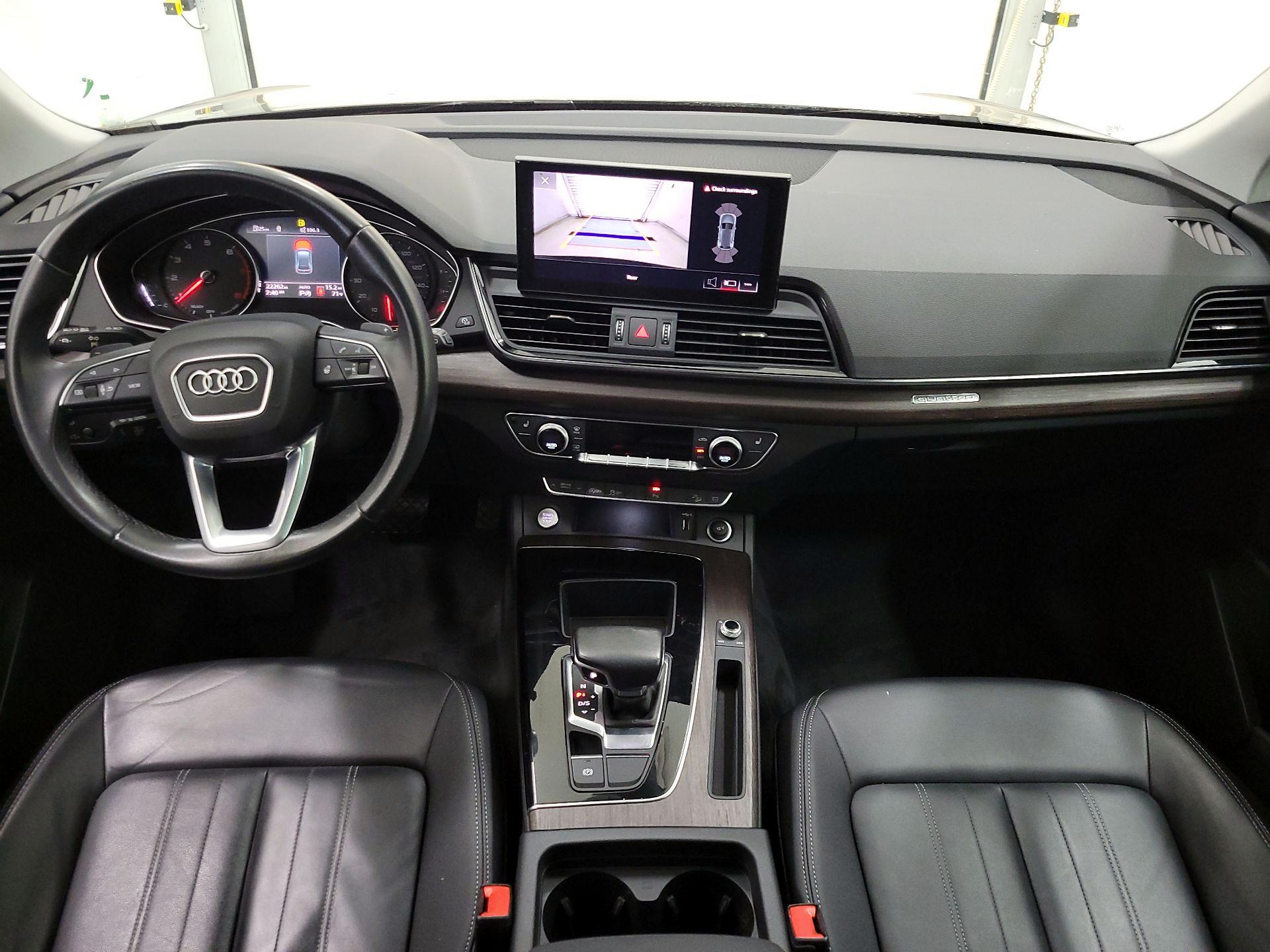Thumbnail: 2023 Audi Q5 - 9