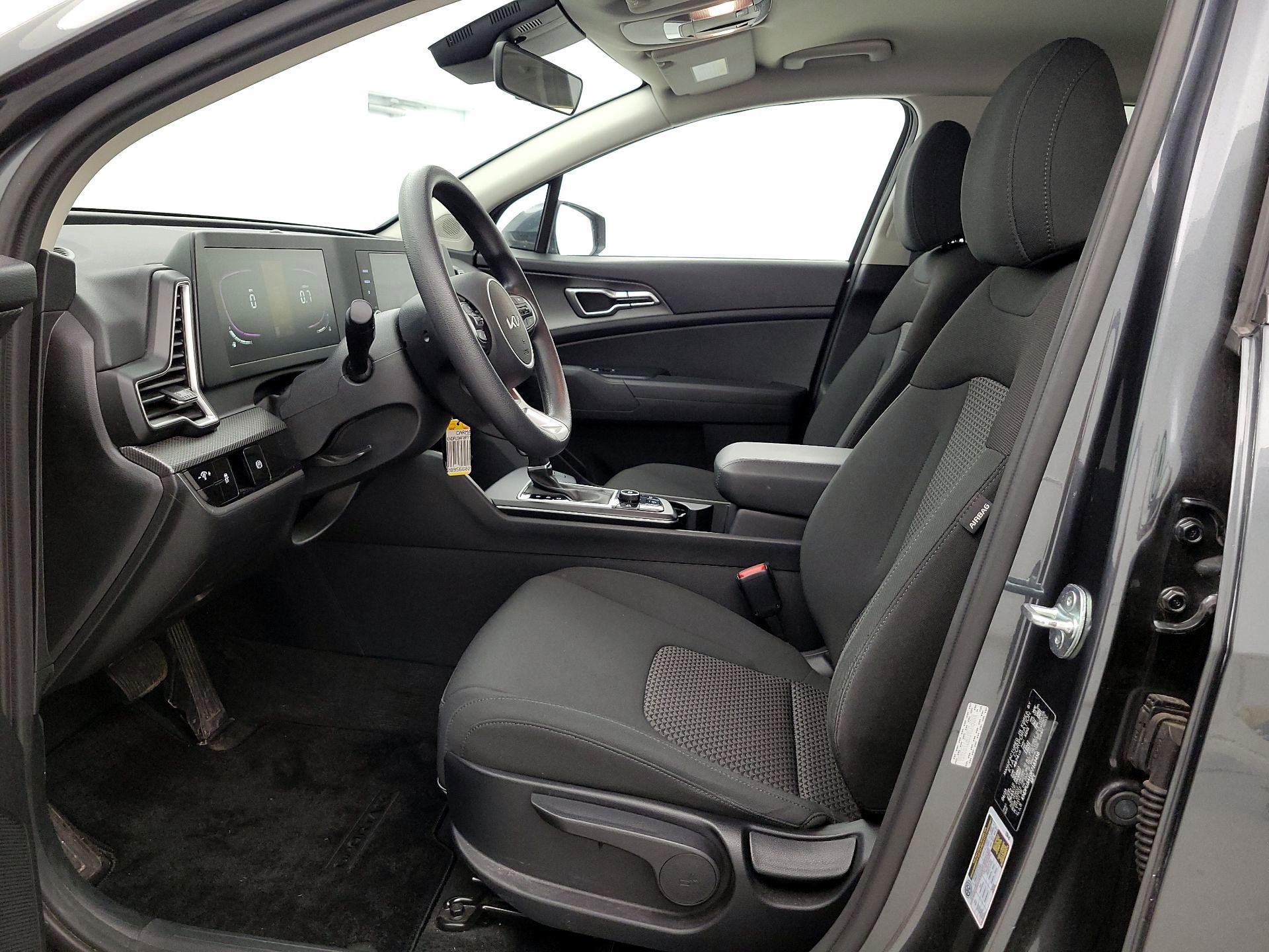 Thumbnail: 2023 Kia Sportage - 11