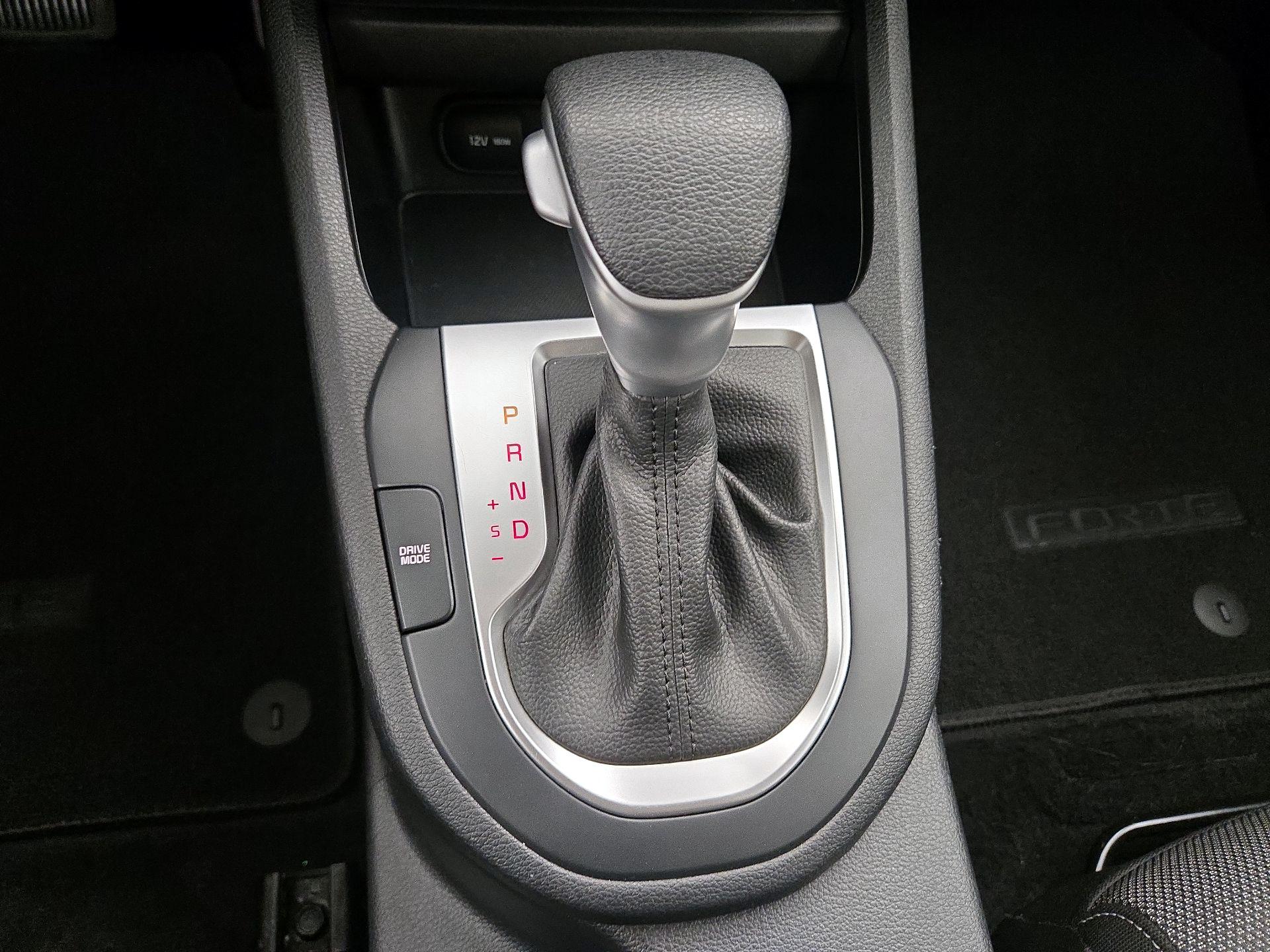 Thumbnail: 2023 Kia Forte - 17