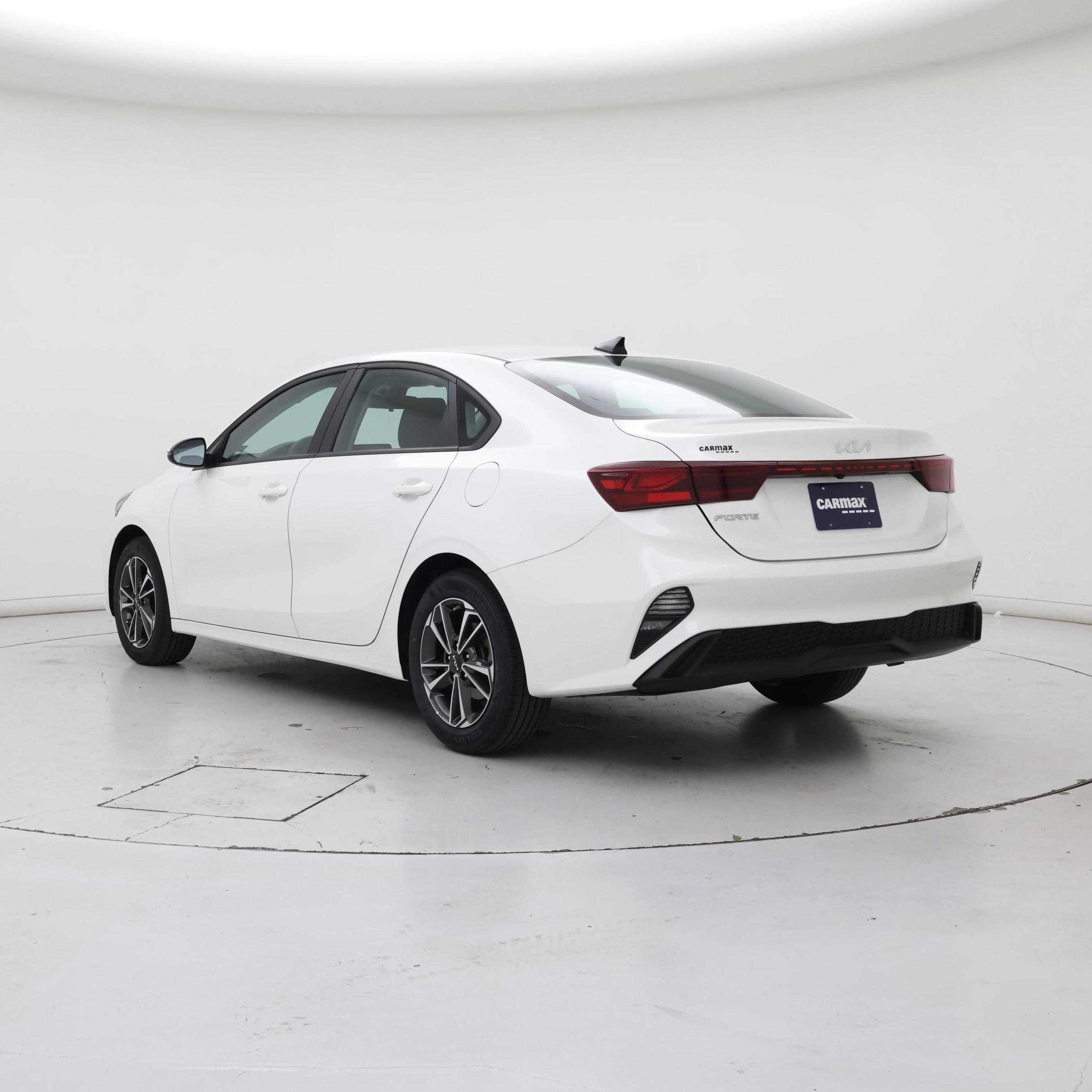 Thumbnail: 2023 Kia Forte - 2