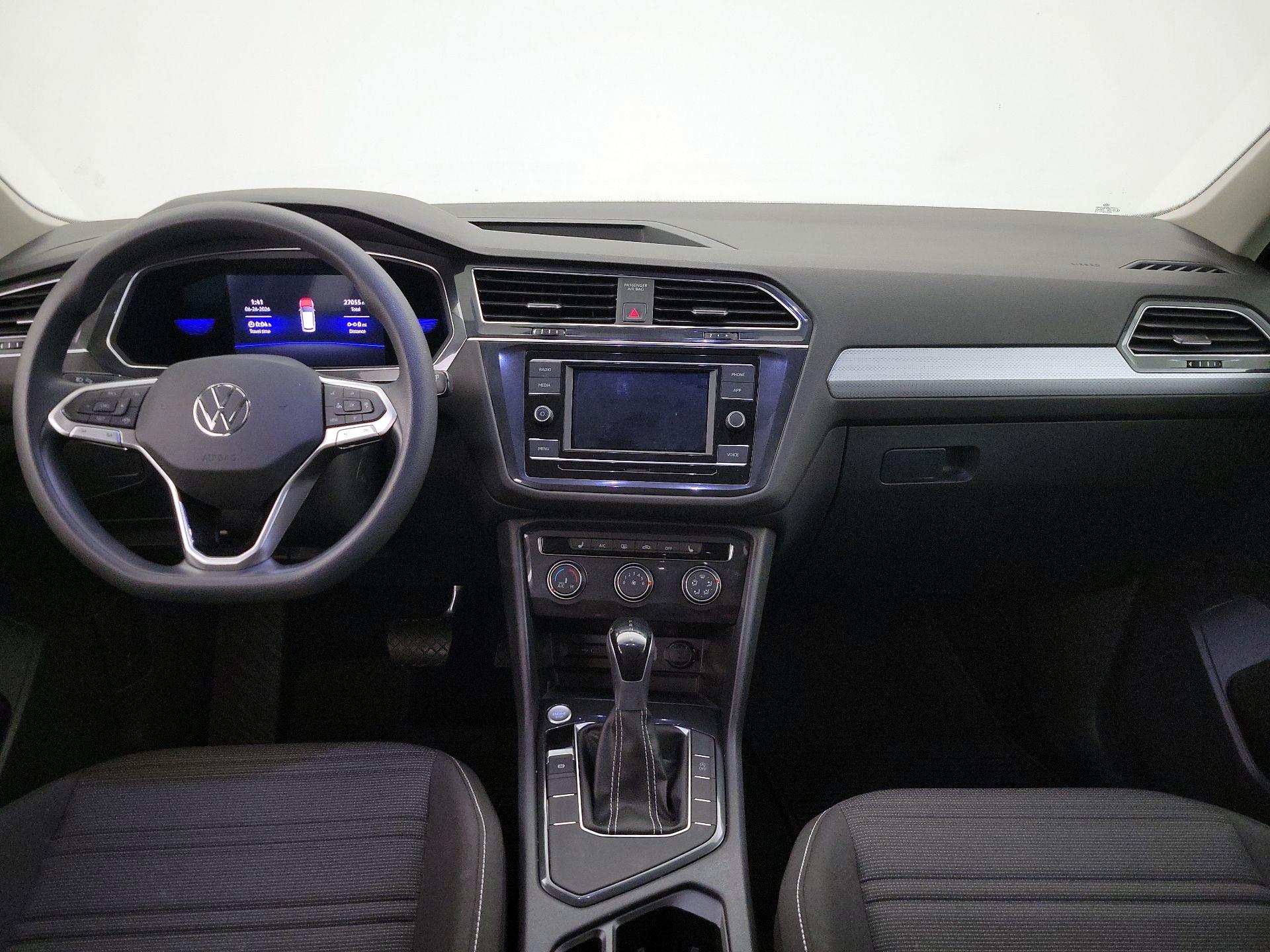 Thumbnail: 2023 Volkswagen Tiguan - 9