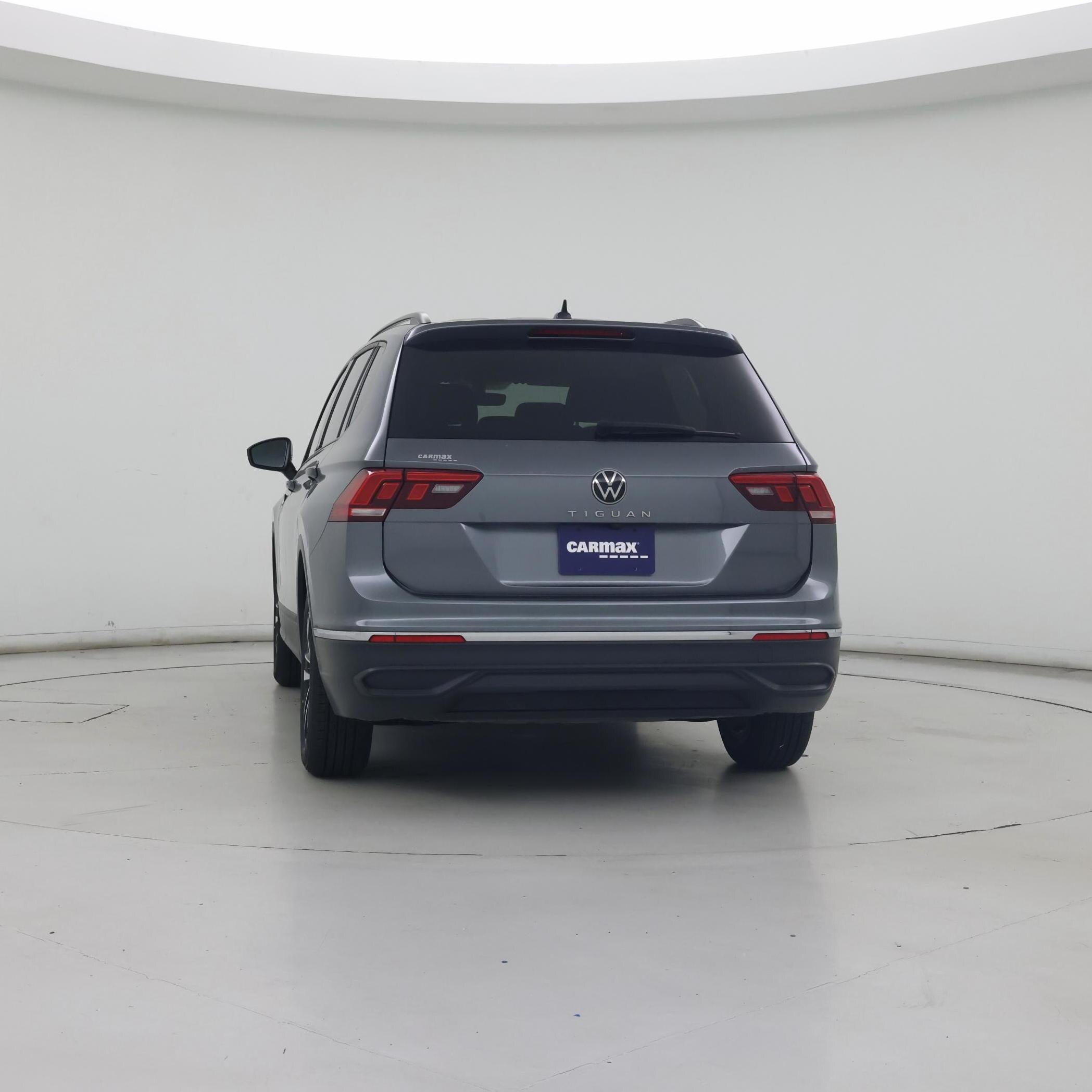 Thumbnail: 2023 Volkswagen Tiguan - 6