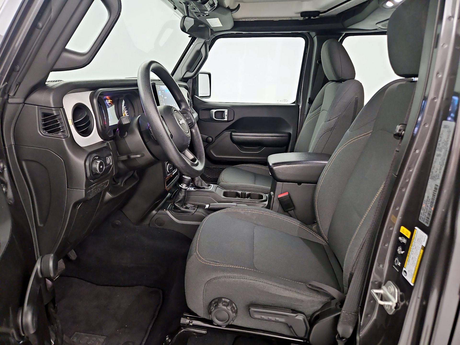 Thumbnail: 2024 Jeep Wrangler - 9