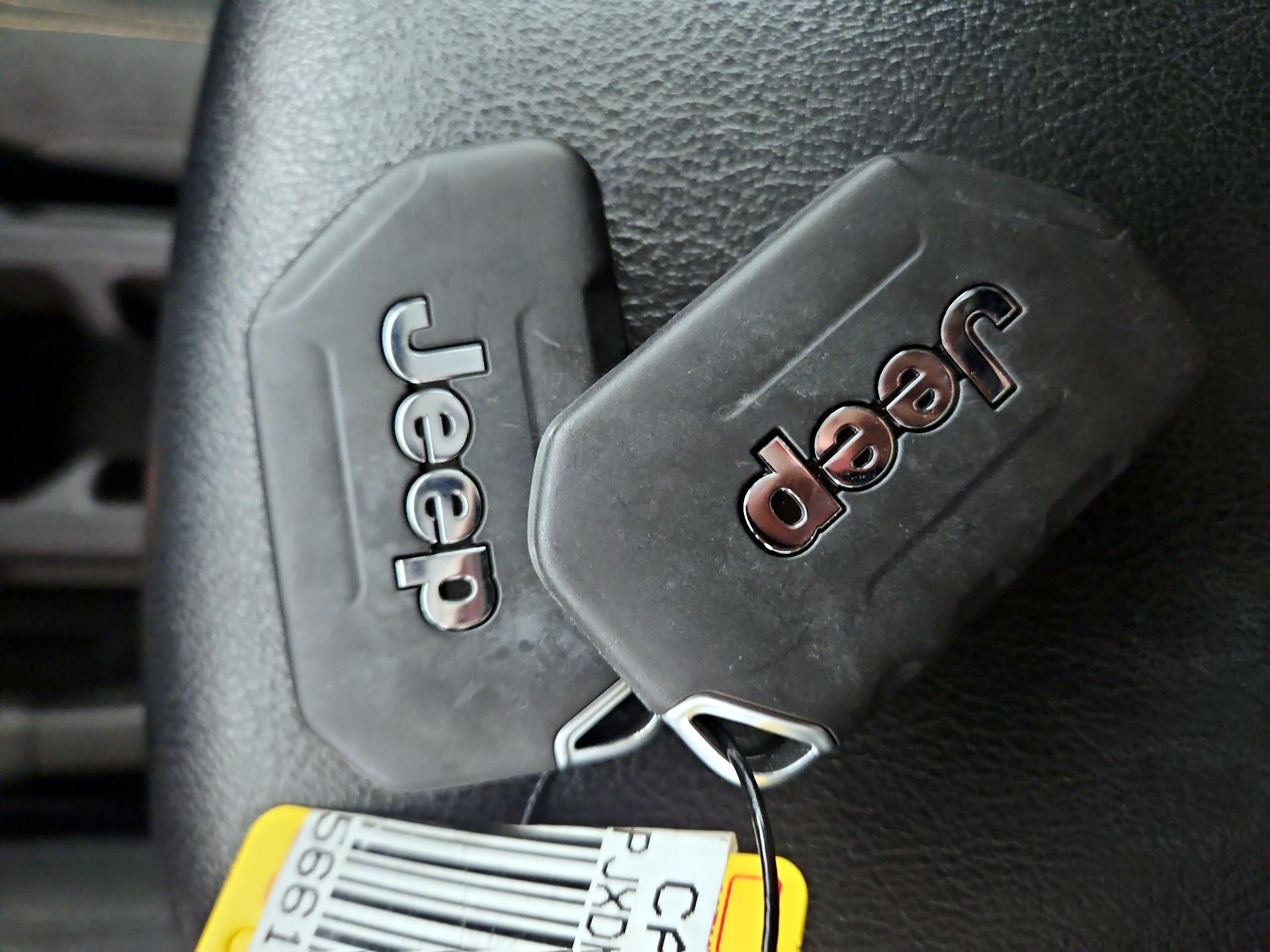 Thumbnail: 2024 Jeep Wrangler - 20