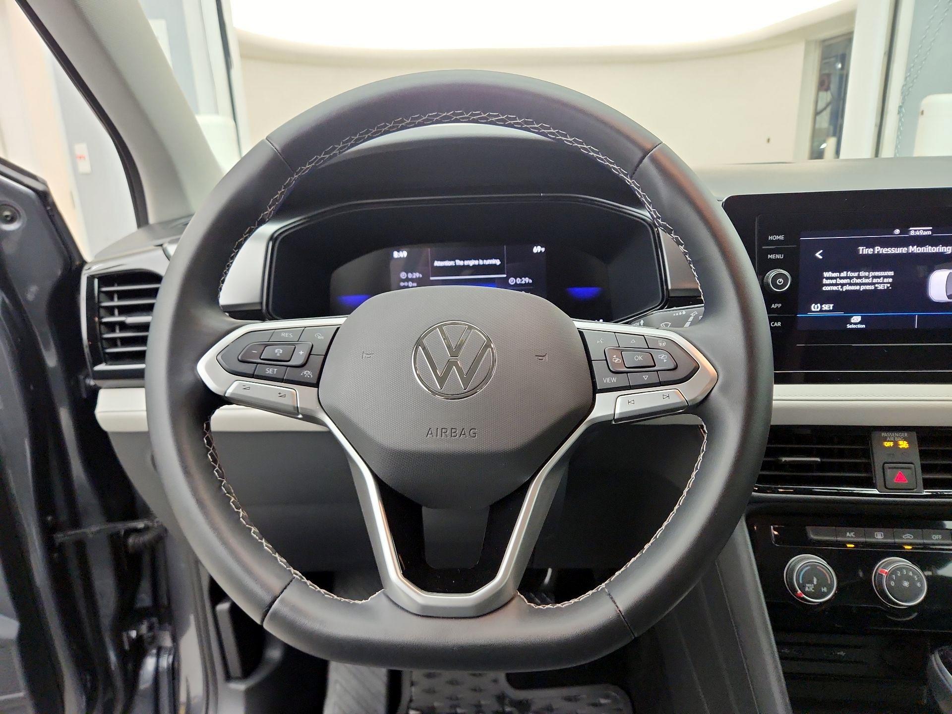 Thumbnail: 2025 Volkswagen Taos - 10