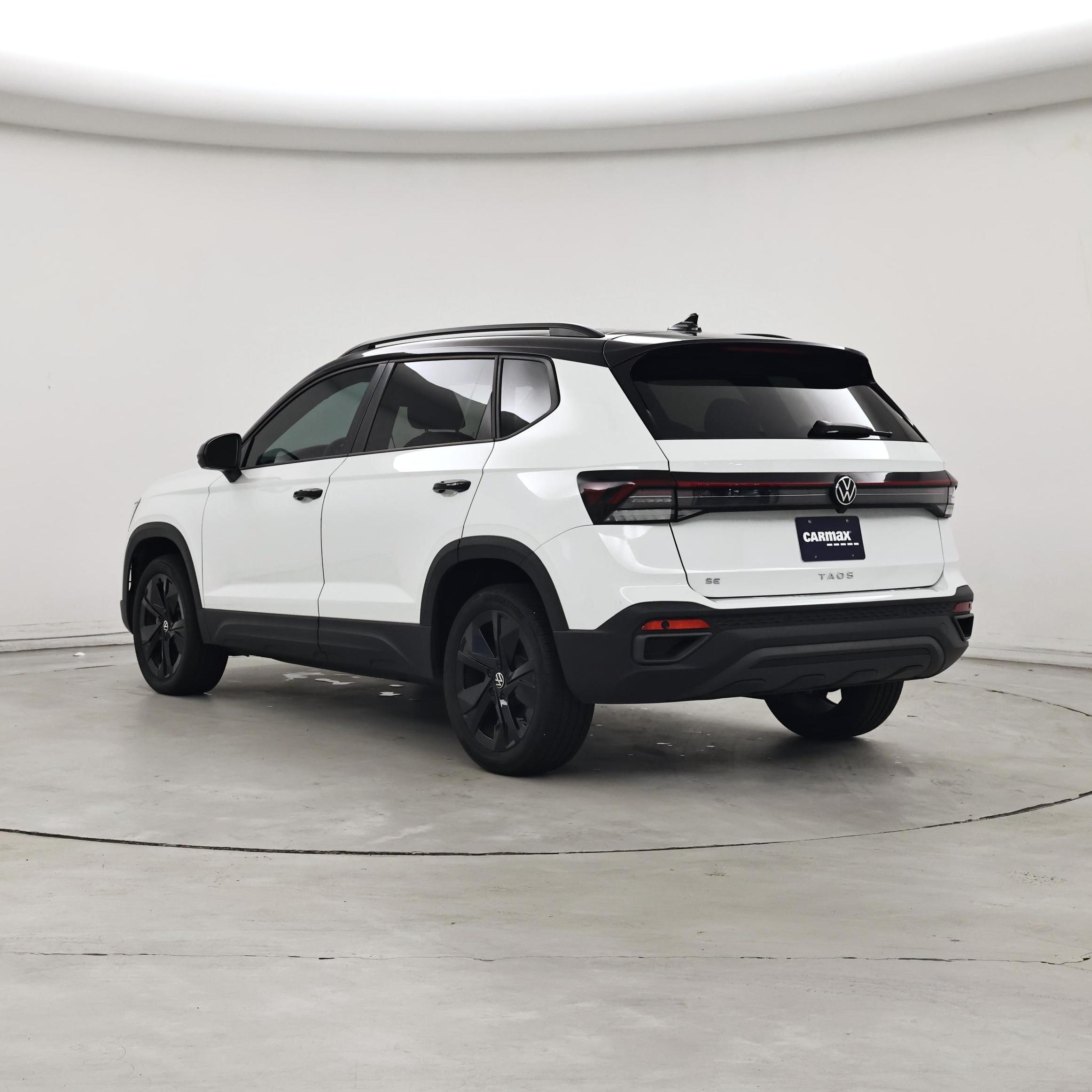 Thumbnail: 2025 Volkswagen Taos - 2