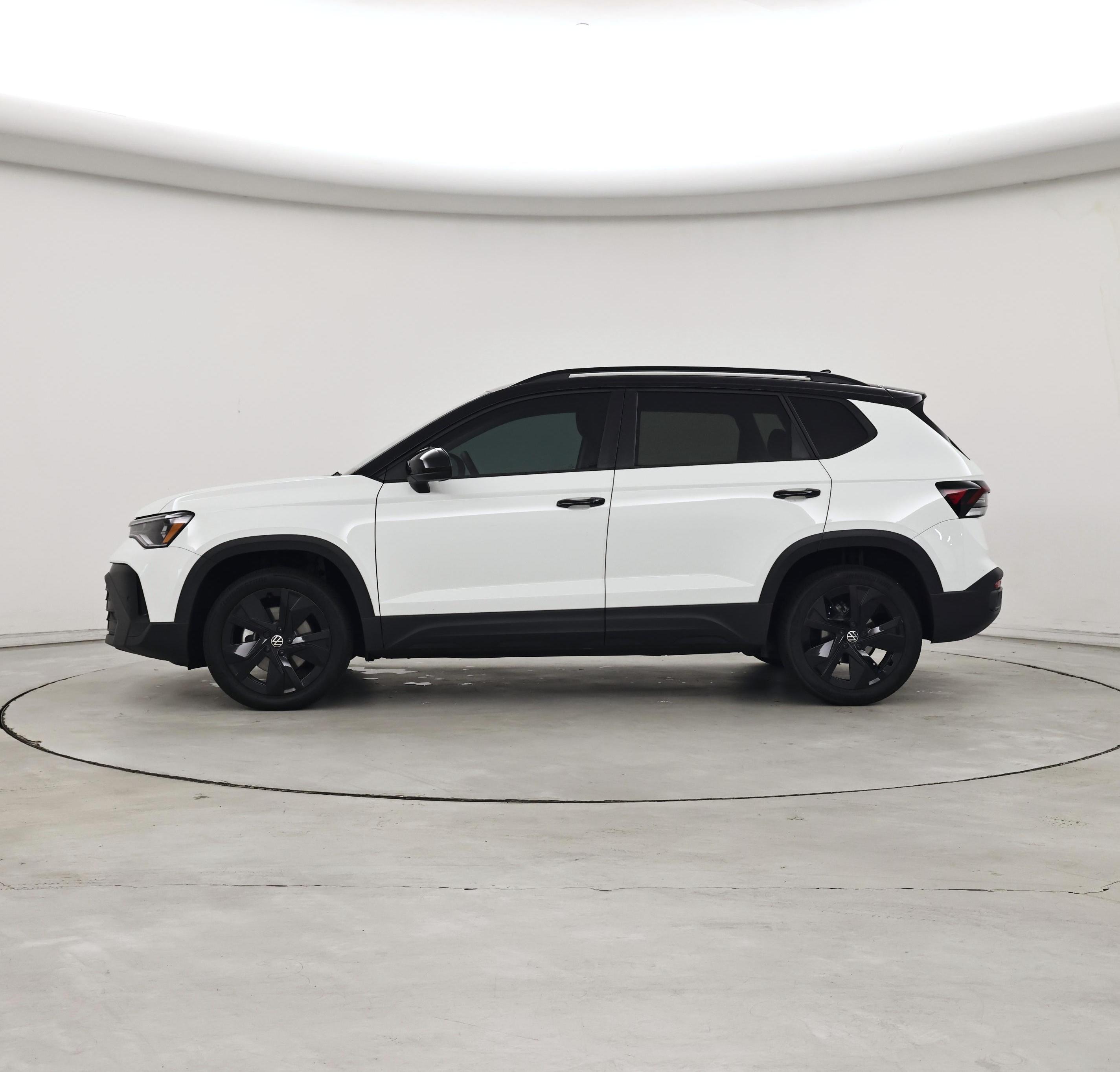 Thumbnail: 2025 Volkswagen Taos - 3