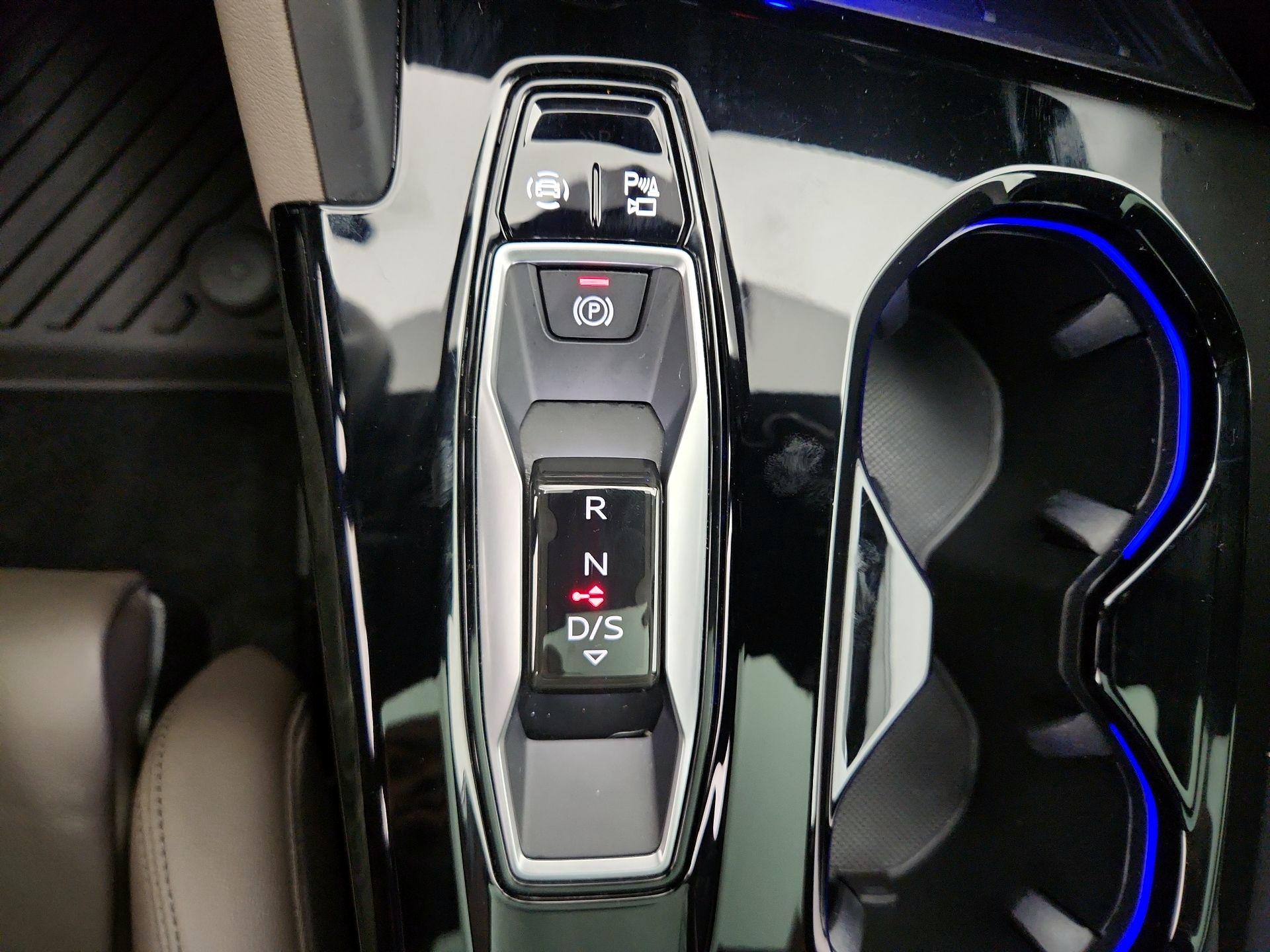 Thumbnail: 2025 Audi Q5 - 17