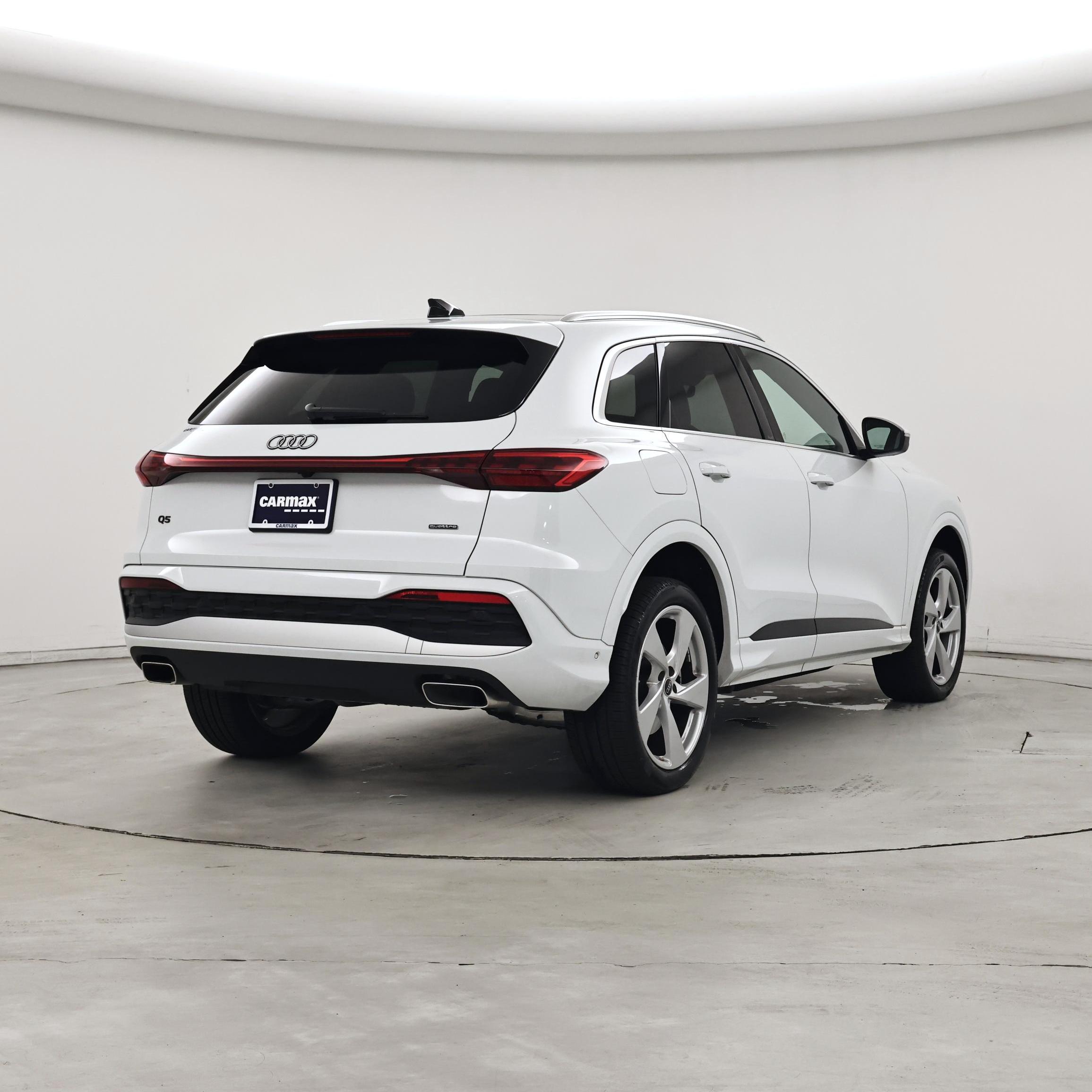 Thumbnail: 2025 Audi Q5 - 8