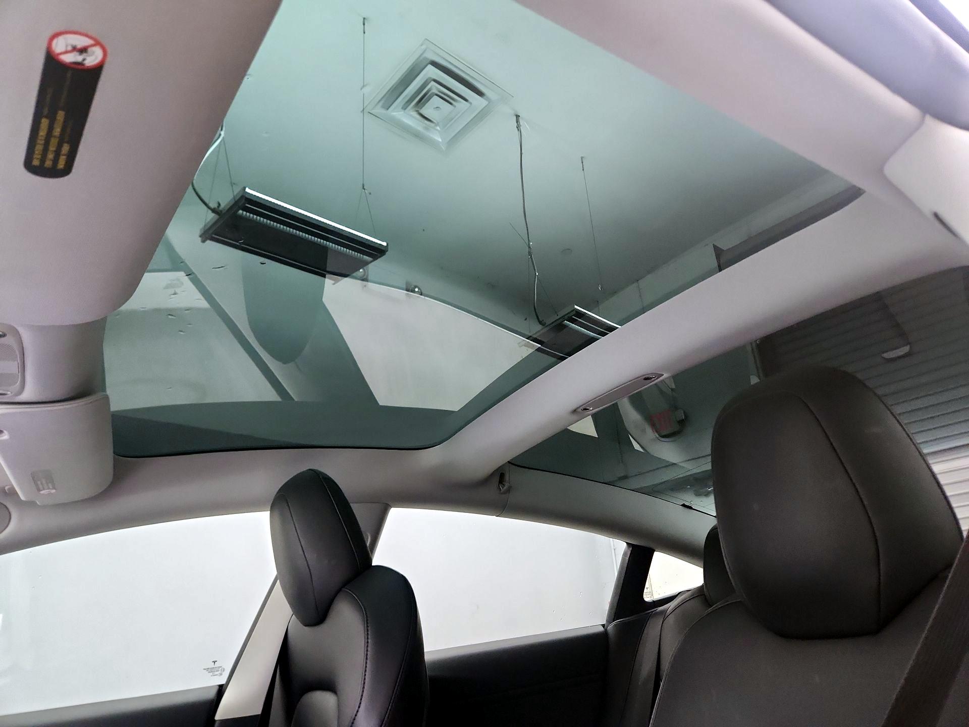Thumbnail: 2019 Tesla Model 3 - 18